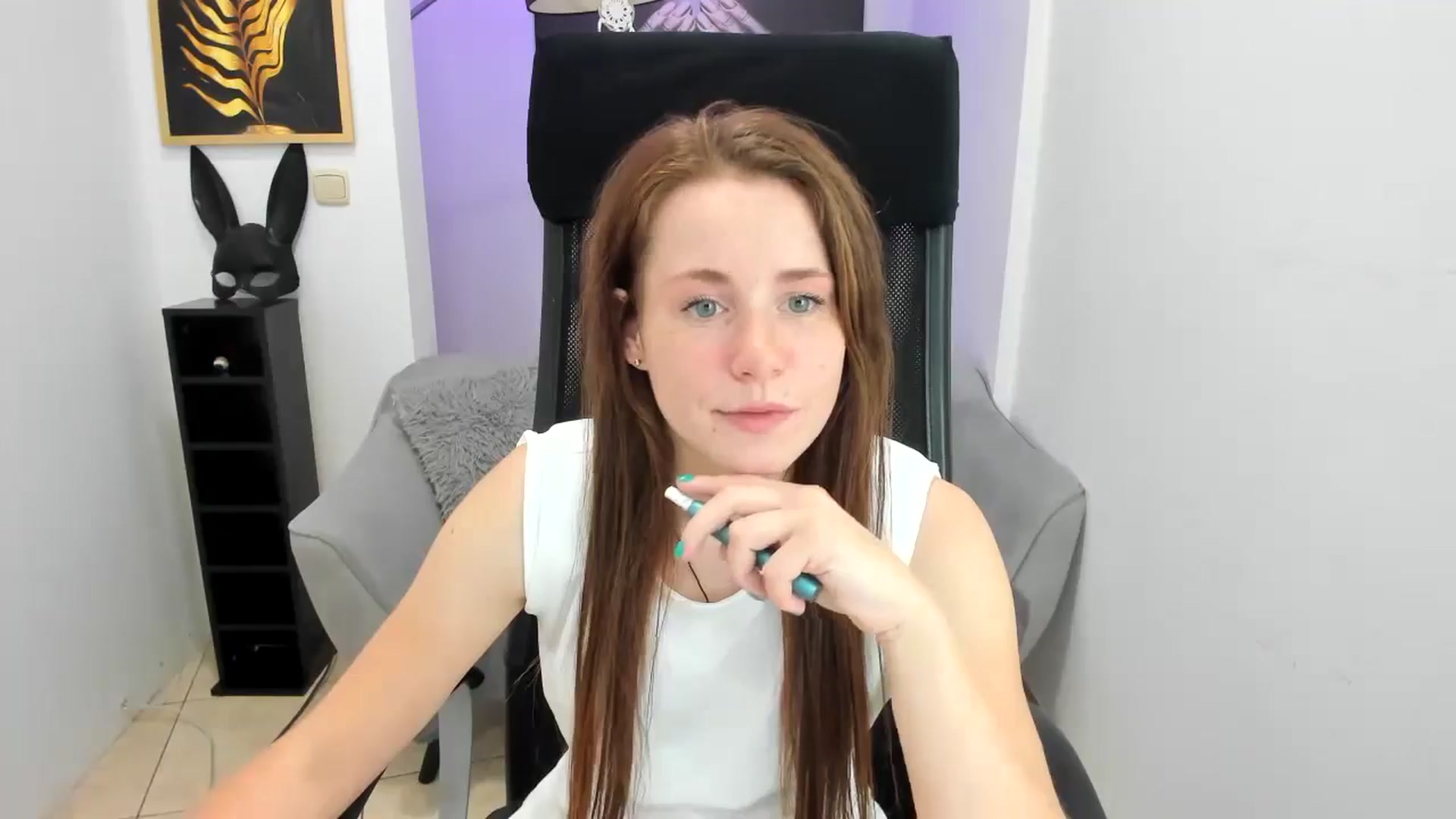 Gallery image thumbnail from Moonshinee's myfreecams stream on, 11/15/2024, 17:51 image 20 of 20
