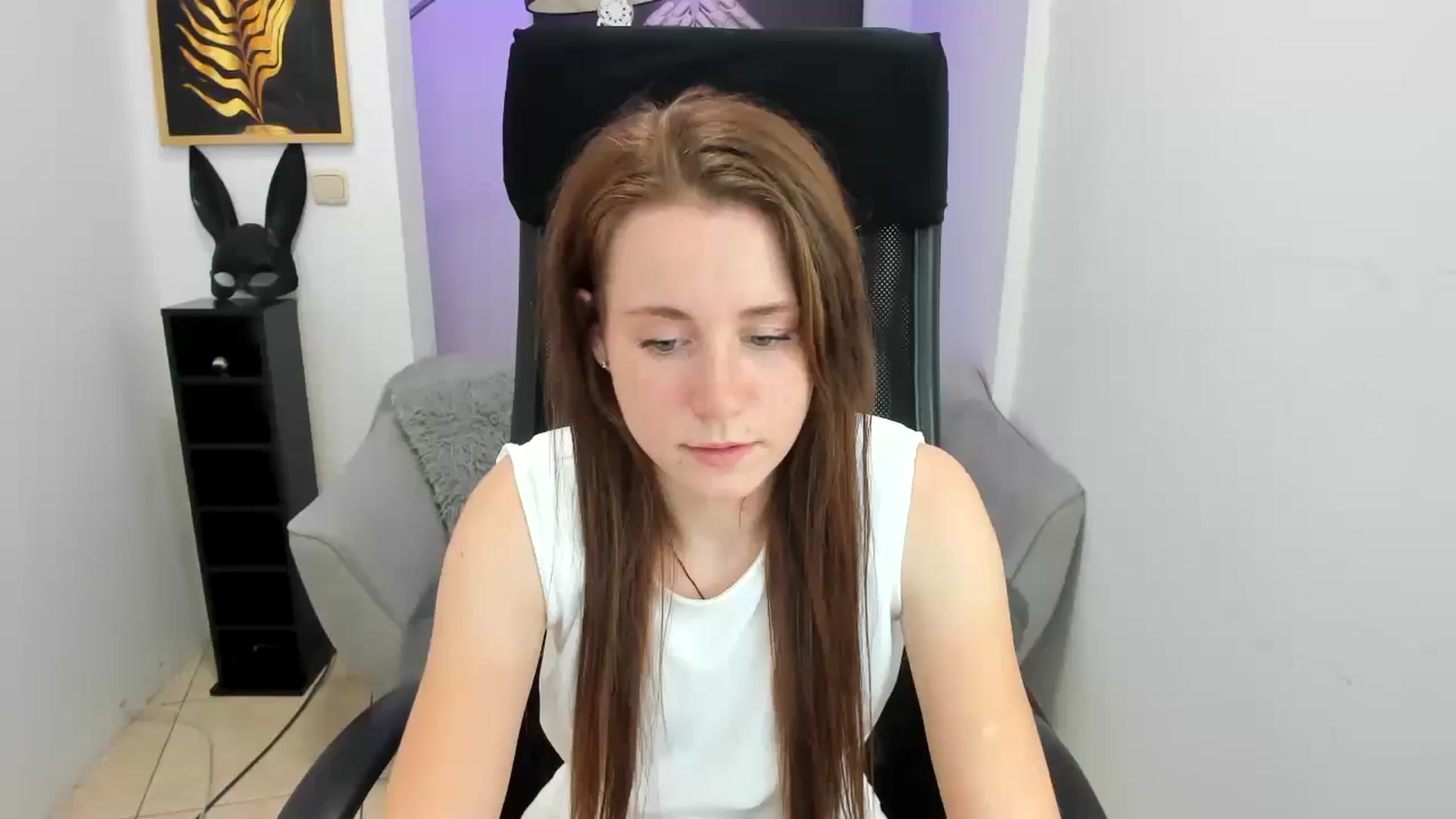 Gallery image thumbnail from Moonshinee's myfreecams stream on, 11/15/2024, 17:51 image 19 of 20