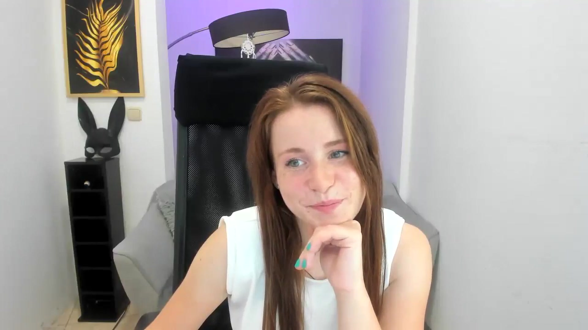 Gallery image thumbnail from Moonshinee's myfreecams stream on, 11/15/2024, 21:05 image 9 of 20