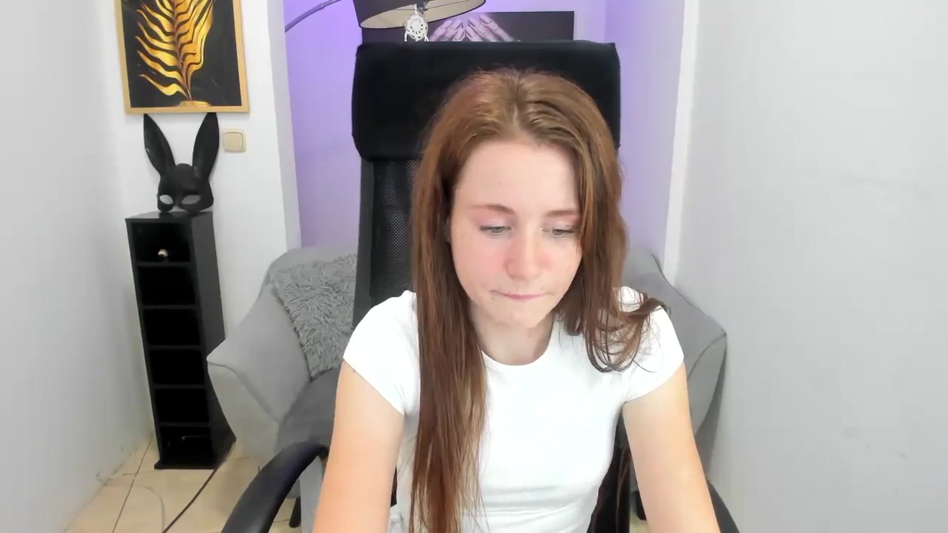 Gallery image thumbnail from Moonshinee's myfreecams stream on, 11/16/2024, 17:55 image 4 of 20