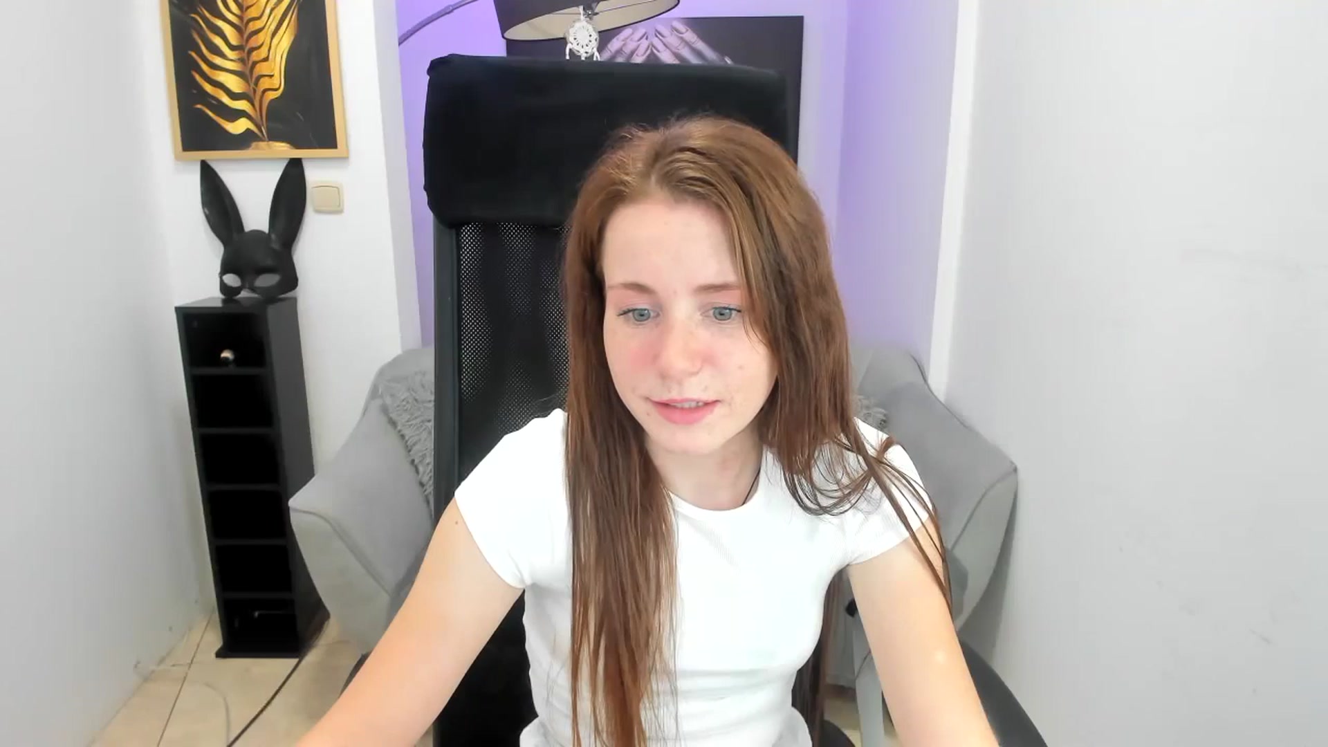 Gallery image thumbnail from Moonshinee's myfreecams stream on, 11/16/2024, 17:55 image 5 of 20