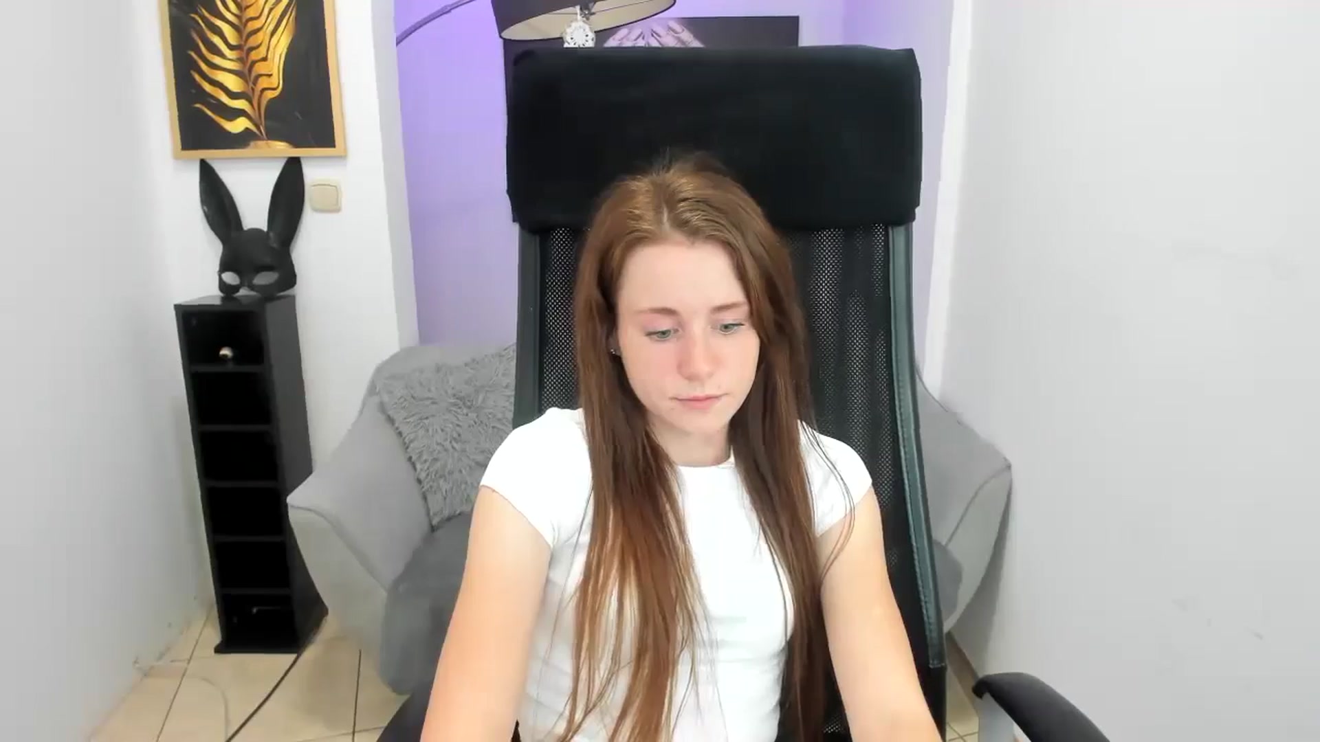 Gallery image thumbnail from Moonshinee's myfreecams stream on, 11/16/2024, 17:55 image 19 of 20