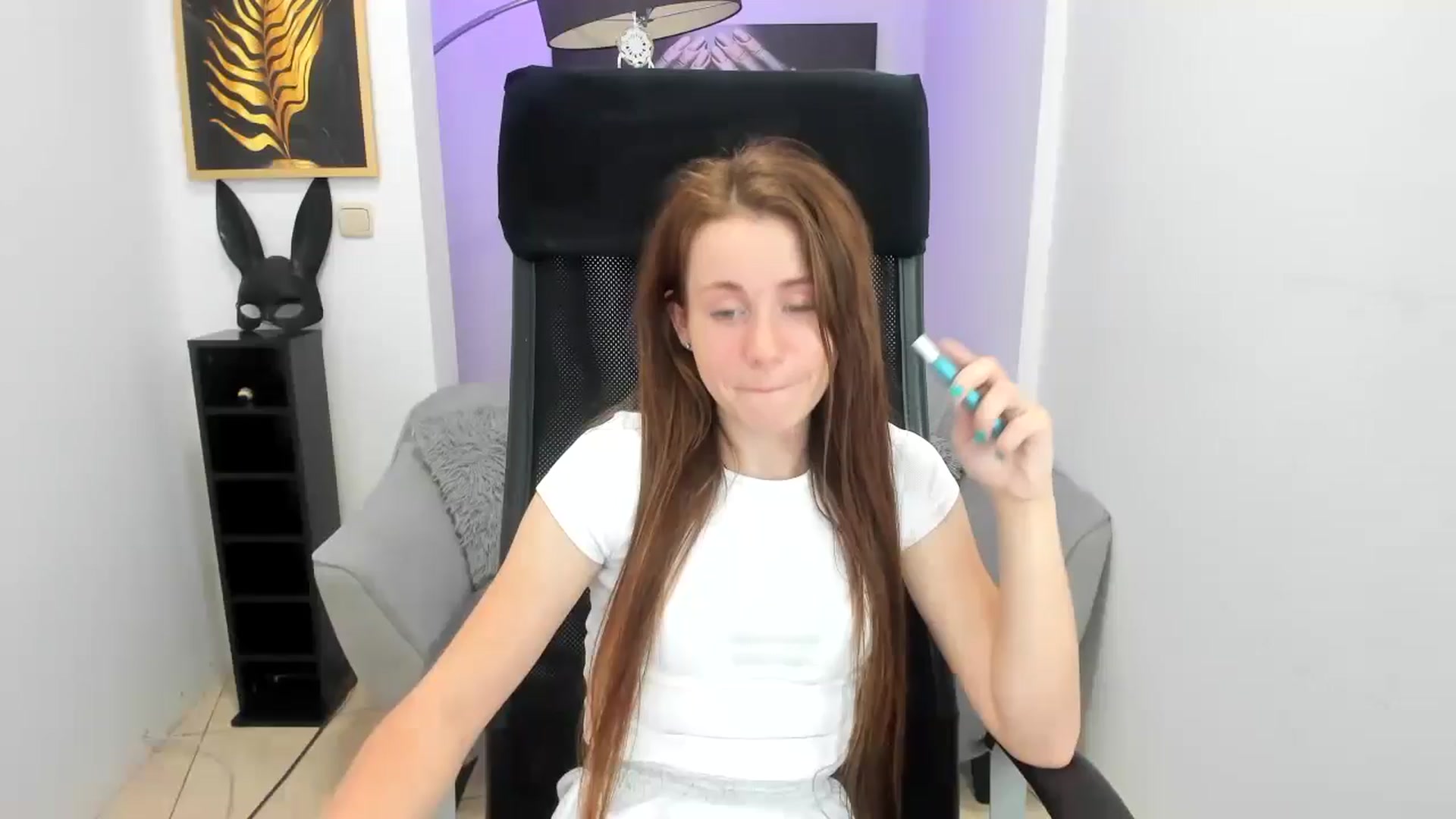 Gallery image thumbnail from Moonshinee's myfreecams stream on, 11/16/2024, 19:26 image 6 of 20
