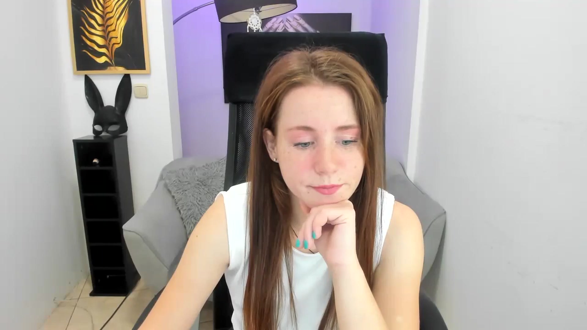 Gallery image thumbnail from Moonshinee's myfreecams stream on, 11/17/2024, 13:58 image 20 of 20