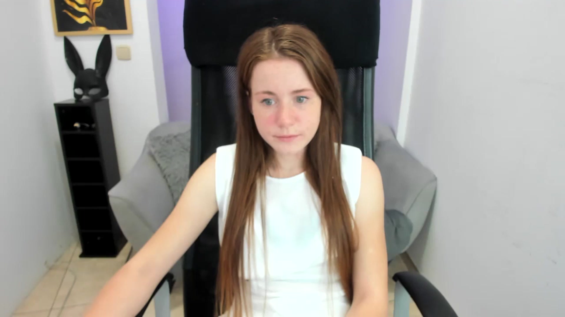 Gallery image thumbnail from Moonshinee's myfreecams stream on, 11/22/2024, 15:59 image 2 of 20