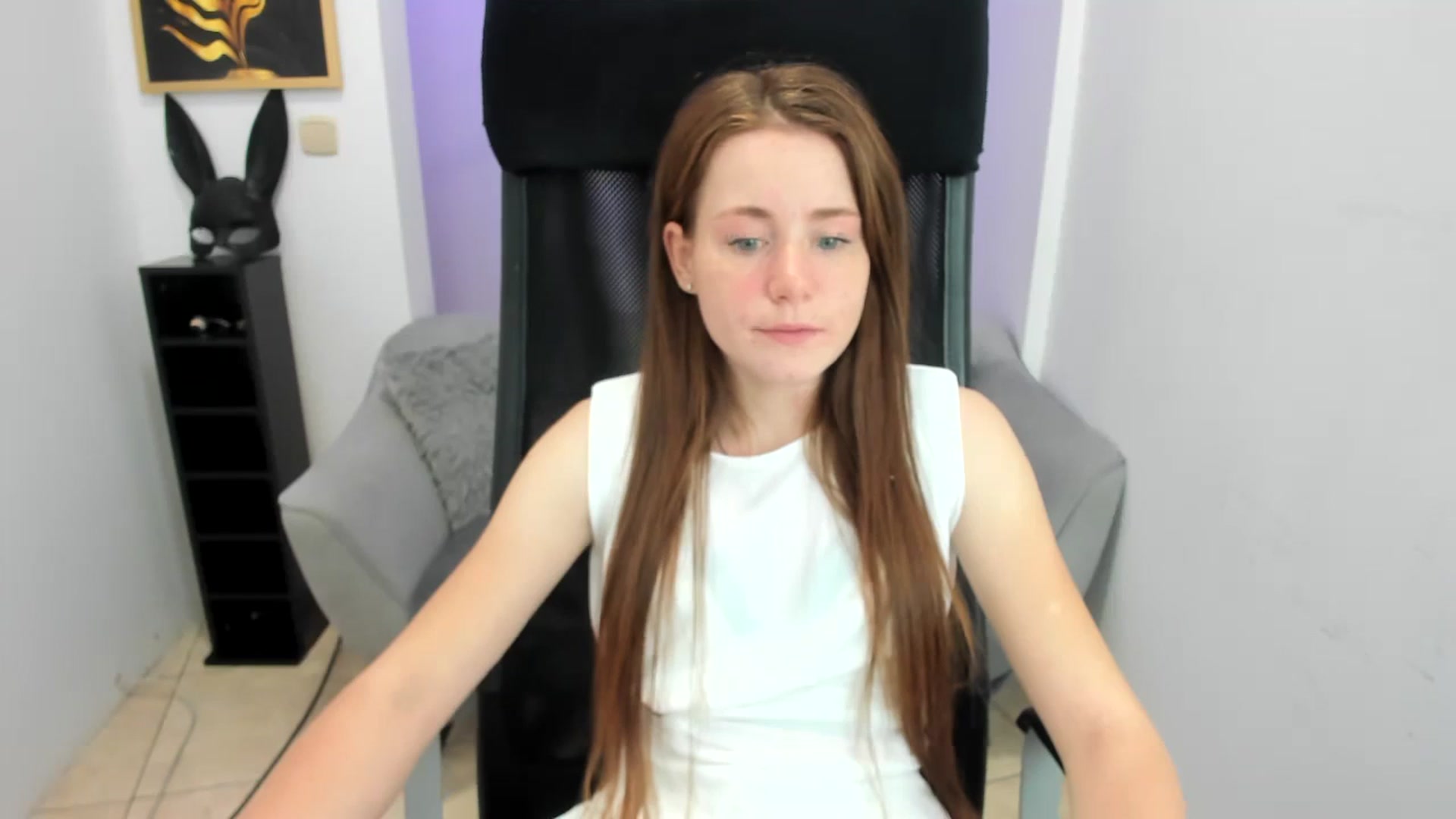 Gallery image thumbnail from Moonshinee's myfreecams stream on, 11/22/2024, 15:59 image 5 of 20