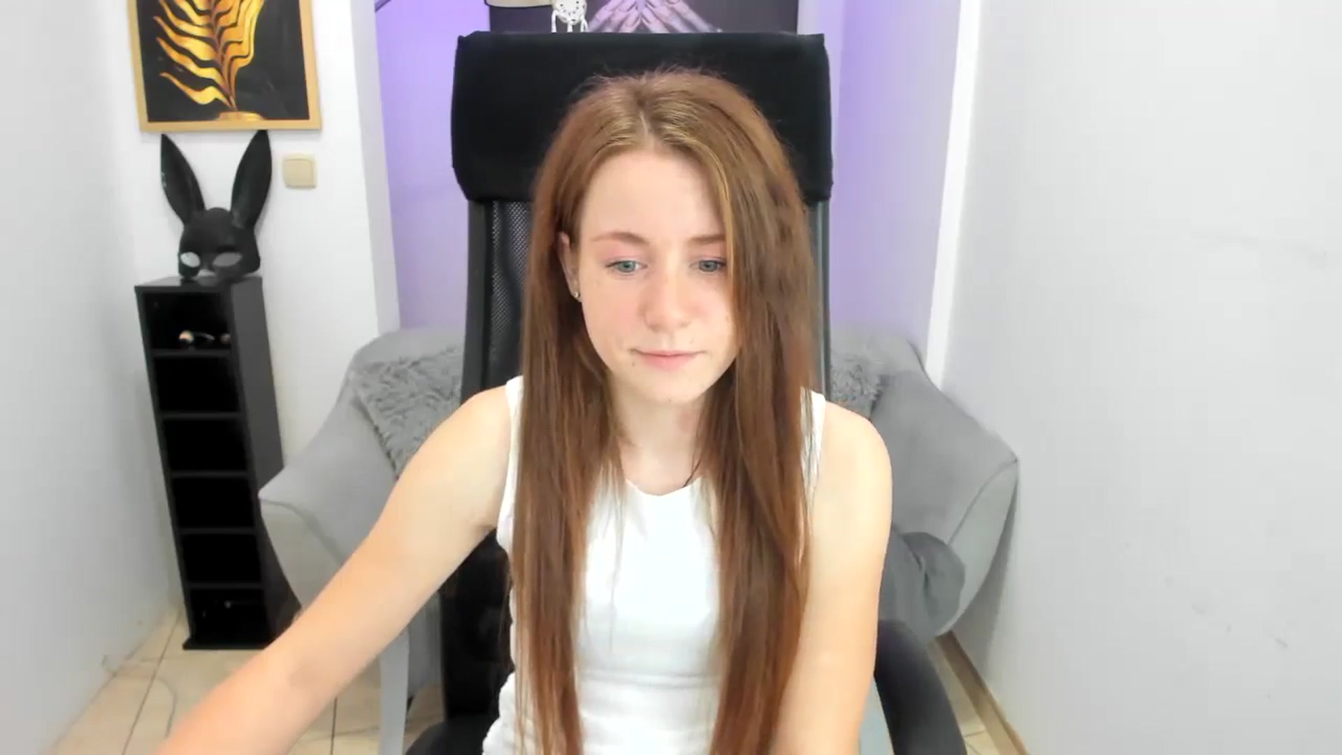 Gallery image thumbnail from Moonshinee's myfreecams stream on, 11/23/2024, 14:04 image 11 of 20