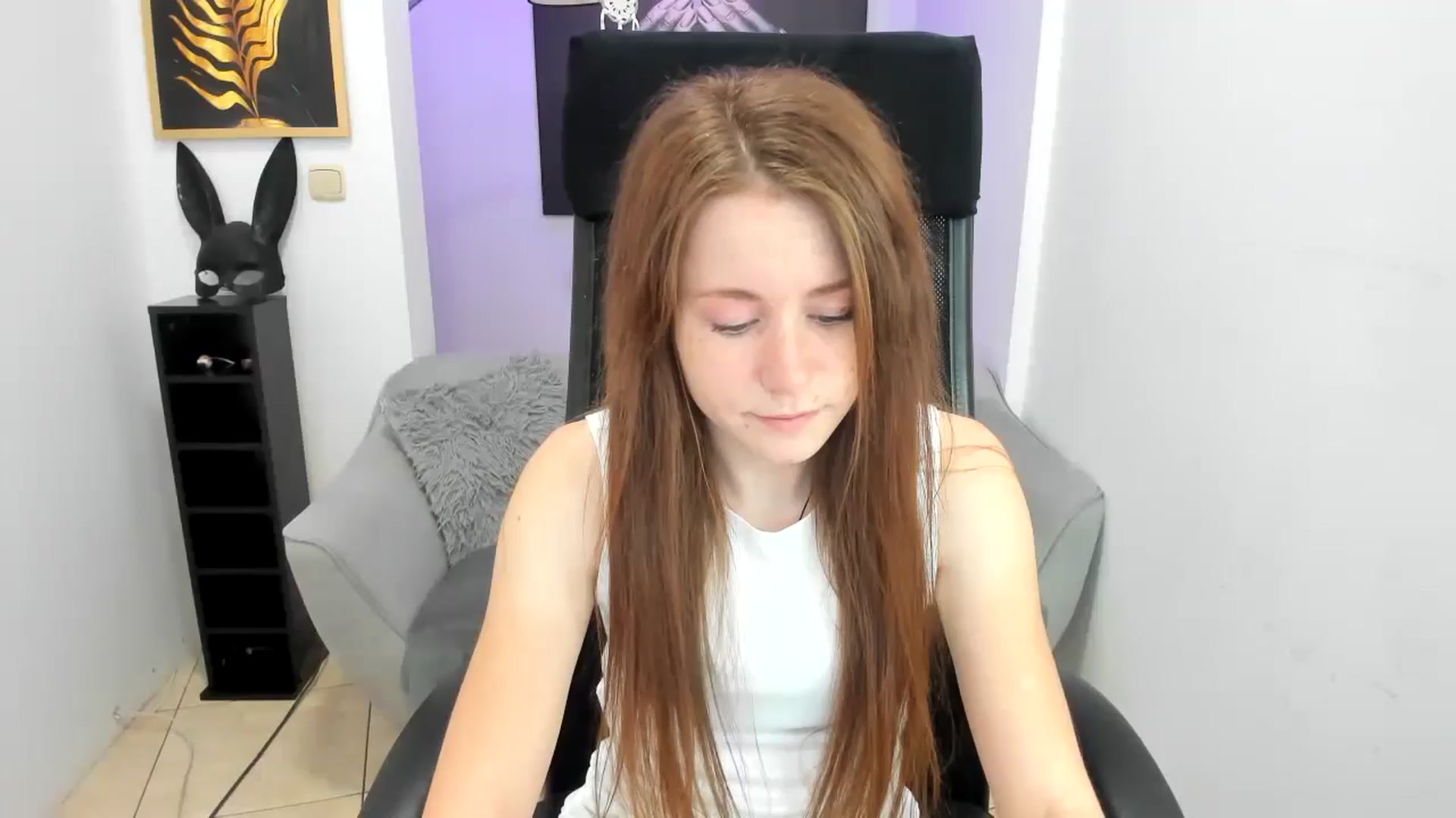 Gallery image thumbnail from Moonshinee's myfreecams stream on, 11/23/2024, 14:04 image 1 of 20