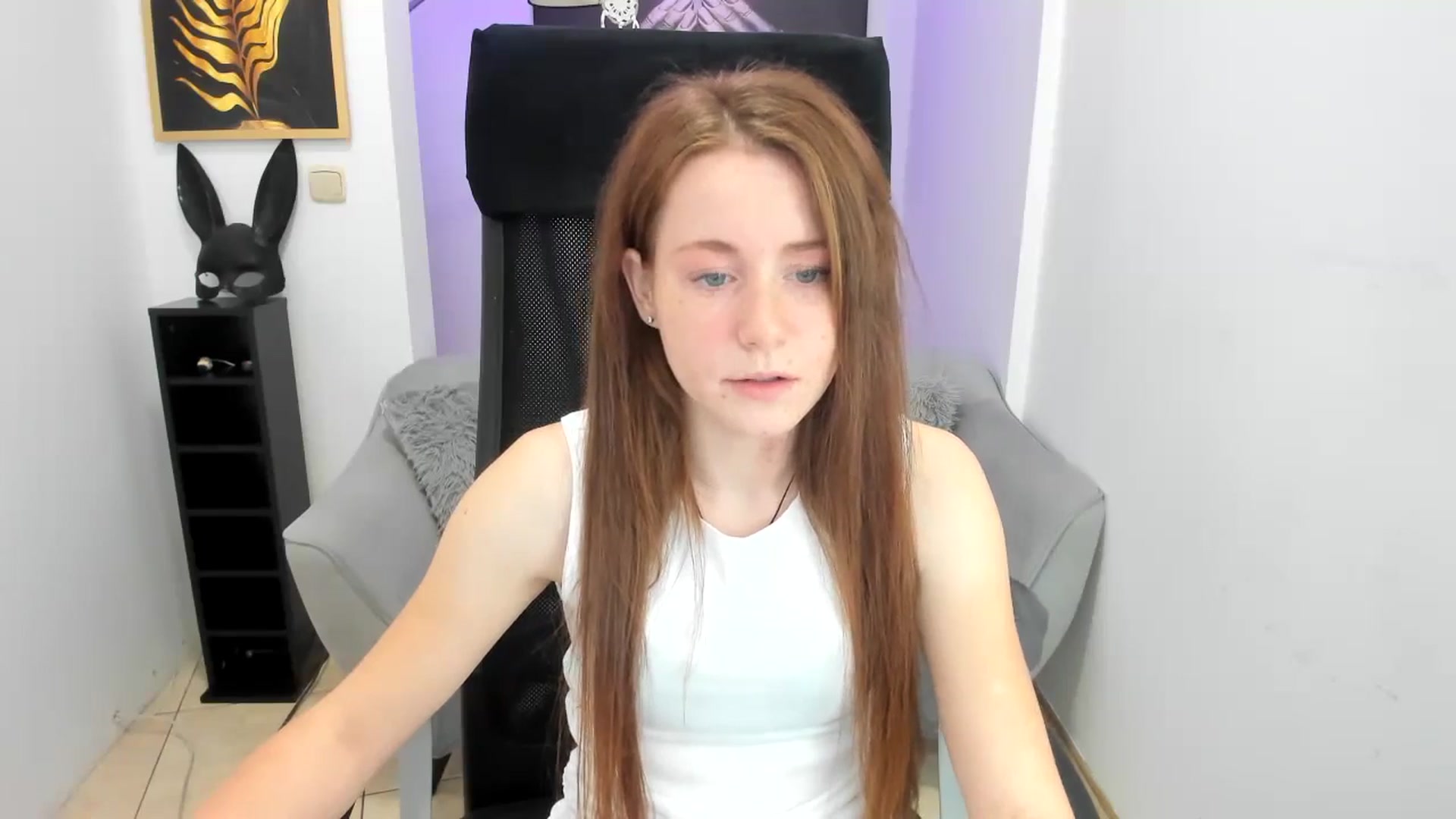 Gallery image thumbnail from Moonshinee's myfreecams stream on, 11/23/2024, 14:04 image 9 of 20