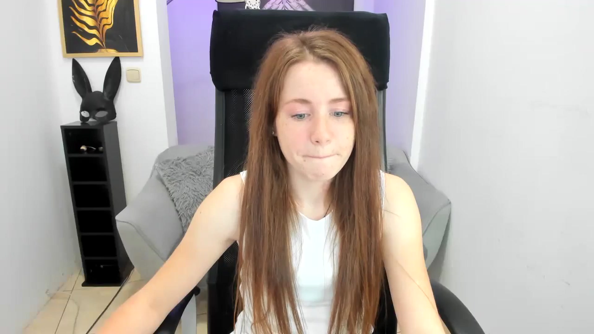 Gallery image thumbnail from Moonshinee's myfreecams stream on, 11/23/2024, 14:04 image 6 of 20