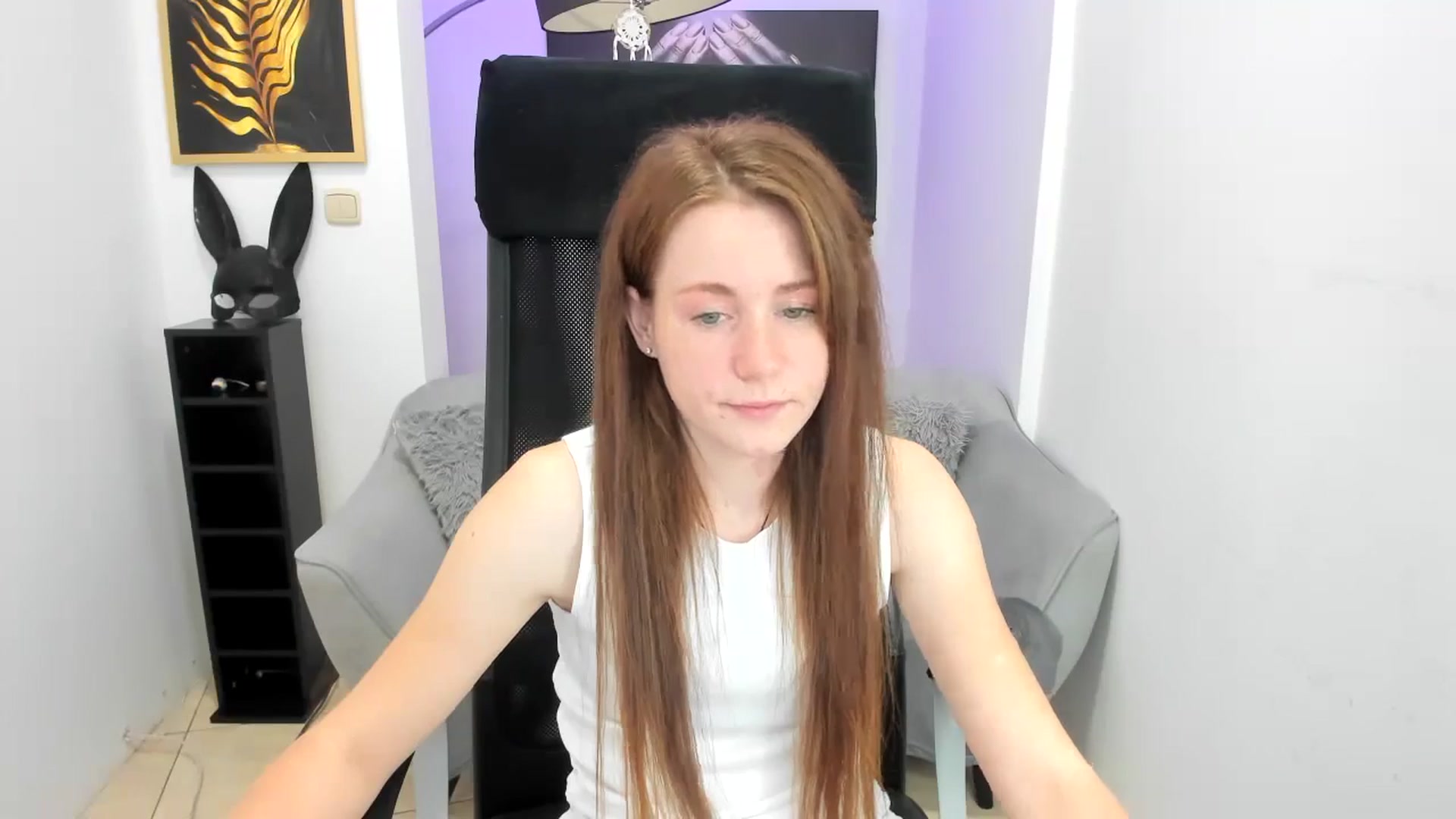 Gallery image thumbnail from Moonshinee's myfreecams stream on, 11/23/2024, 14:54 image 20 of 20