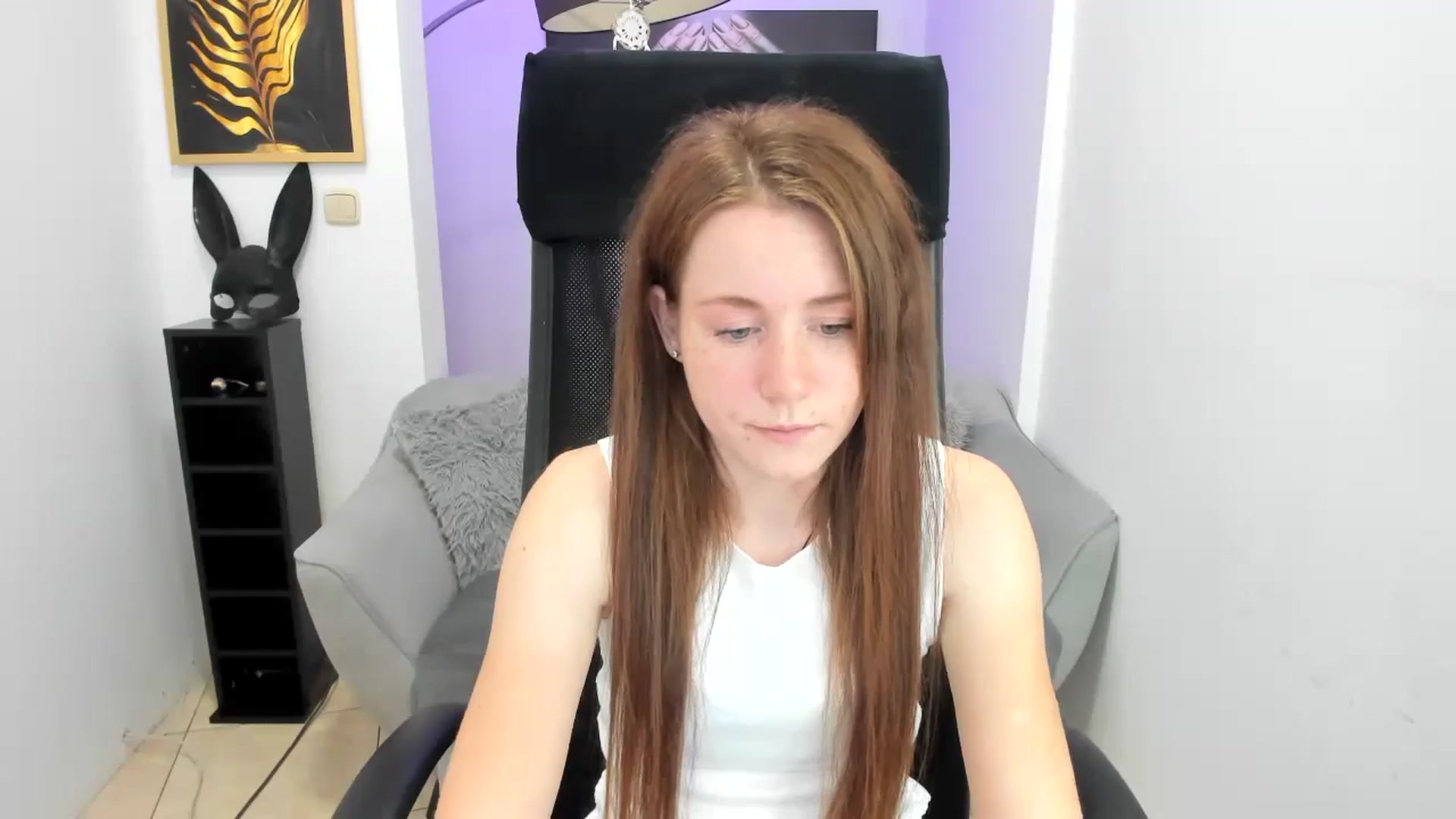 Gallery image thumbnail from Moonshinee's myfreecams stream on, 11/23/2024, 14:54 image 3 of 20