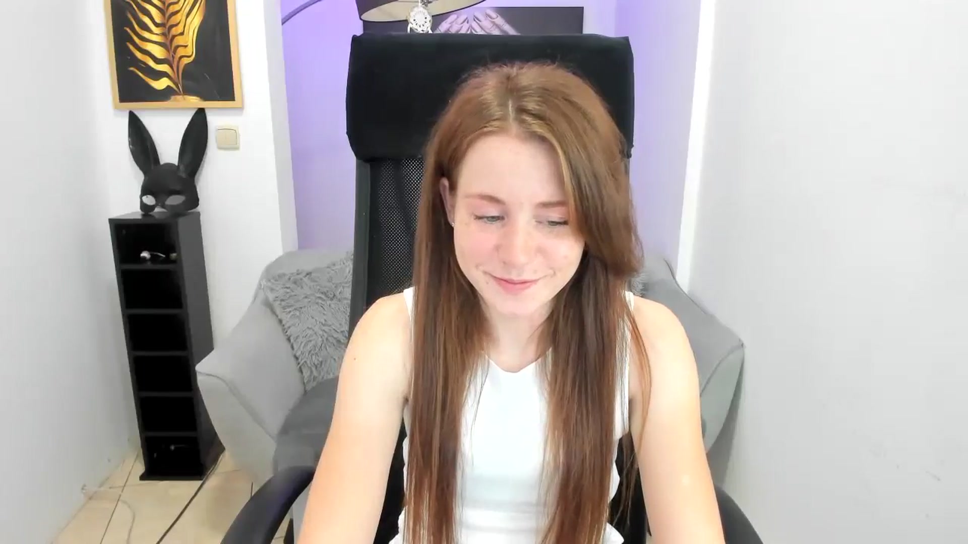 Gallery image thumbnail from Moonshinee's myfreecams stream on, 11/23/2024, 14:54 image 5 of 20