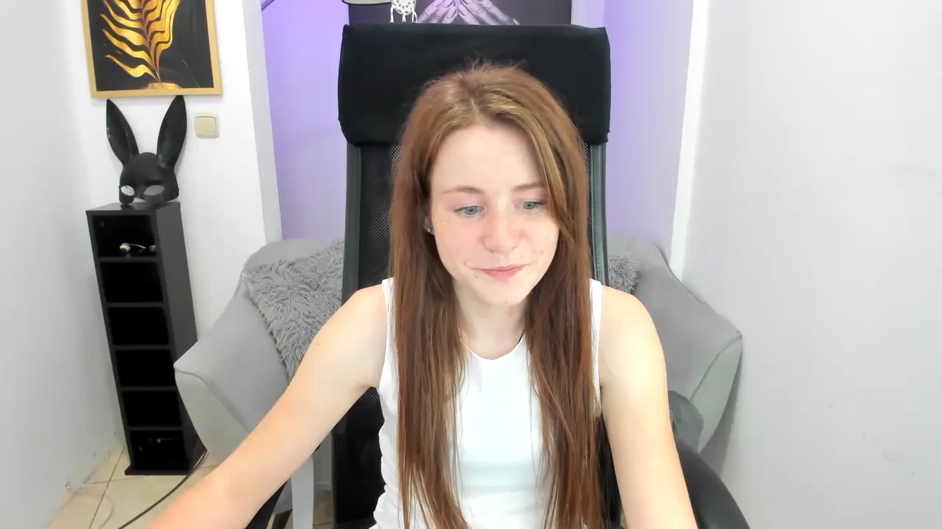 Gallery image thumbnail from Moonshinee's myfreecams stream on, 11/23/2024, 20:03 image 6 of 20