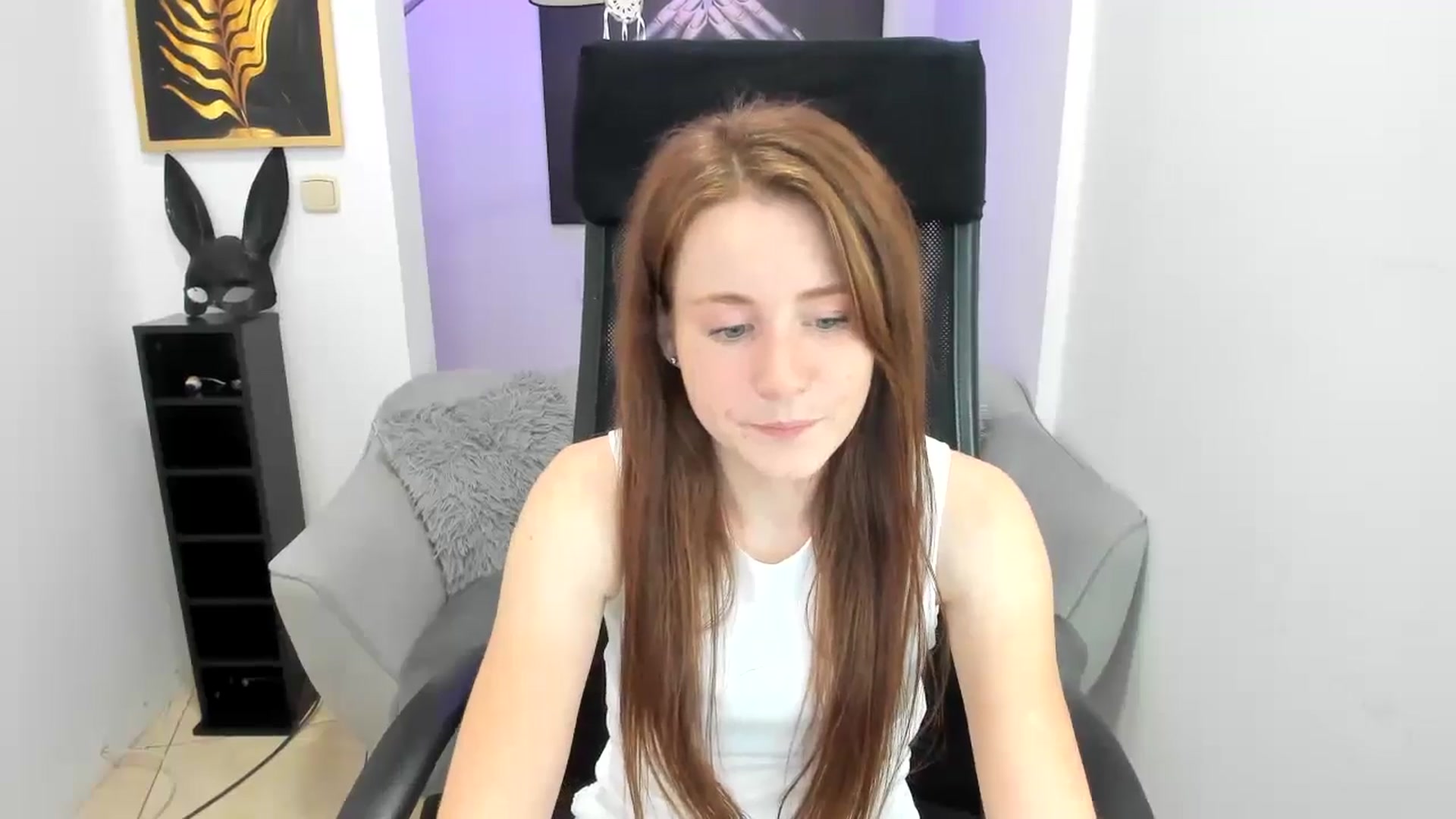 Gallery image thumbnail from Moonshinee's myfreecams stream on, 11/23/2024, 20:03 image 9 of 20
