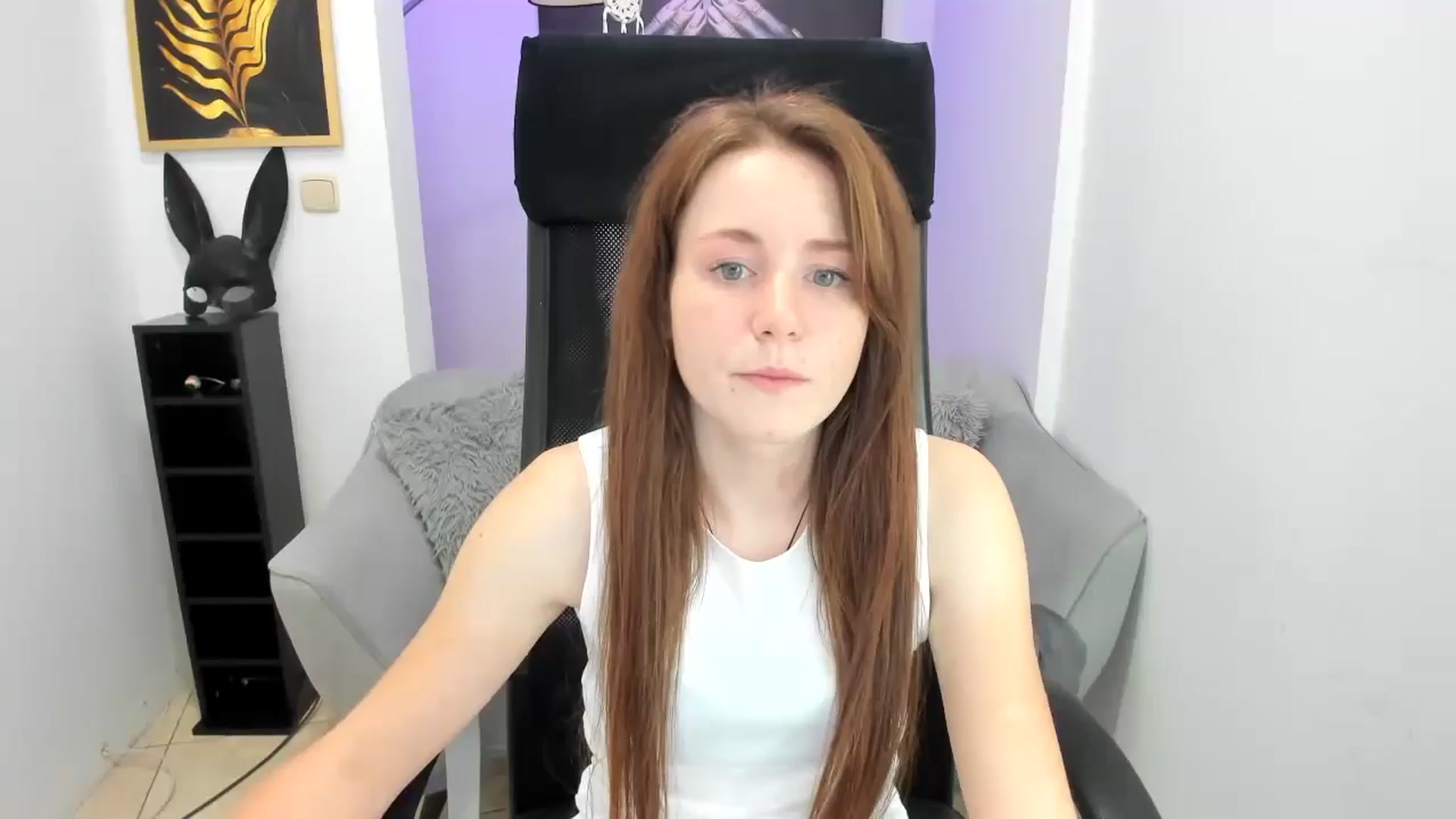 Gallery image thumbnail from Moonshinee's myfreecams stream on, 11/23/2024, 20:03 image 1 of 20