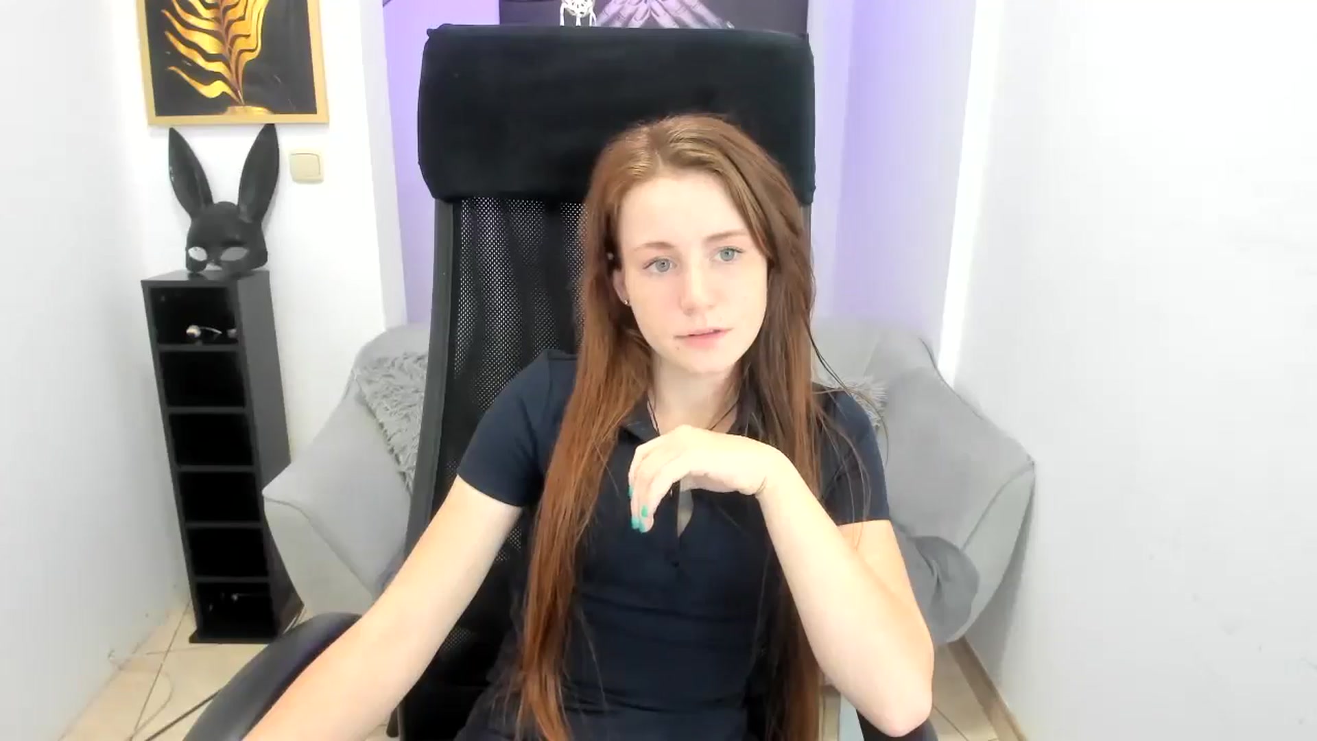 Gallery image thumbnail from Moonshinee's myfreecams stream on, 11/24/2024, 18:40 image 15 of 20