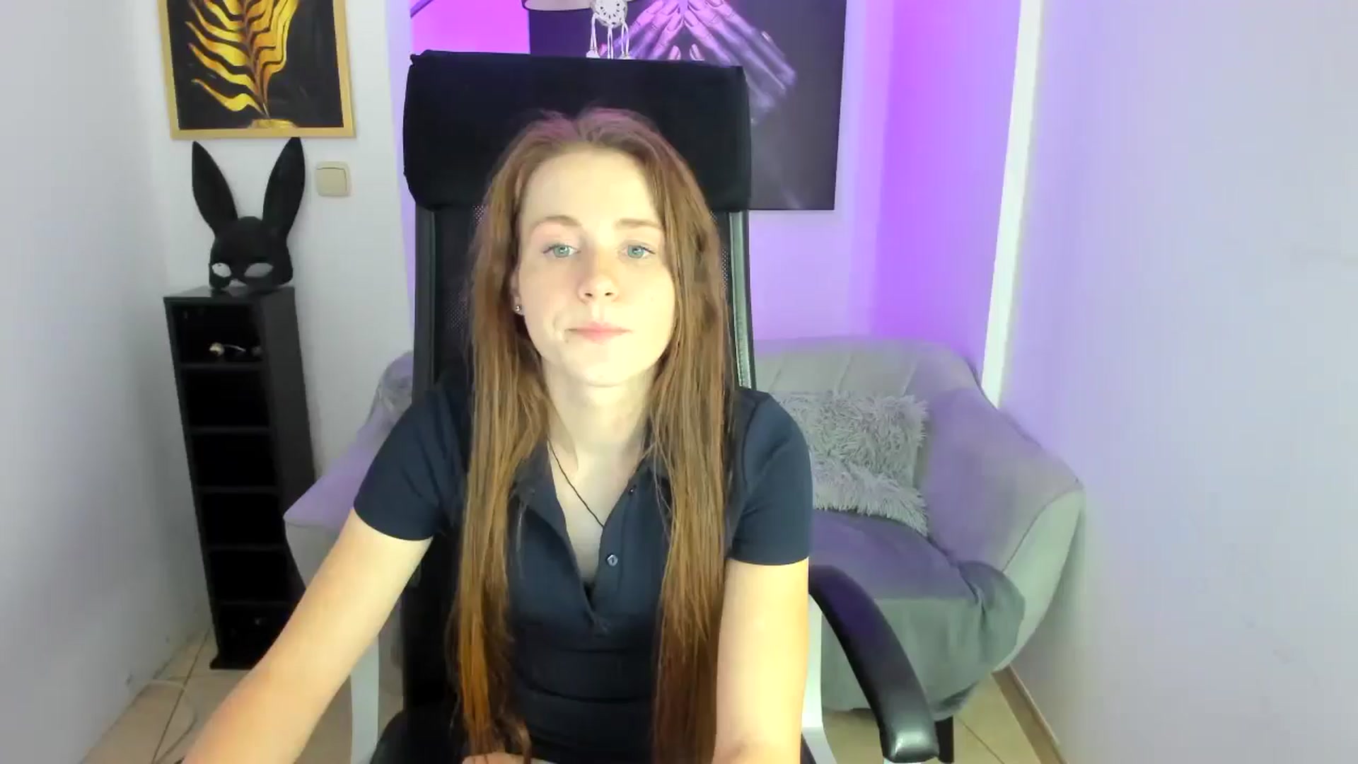 Gallery image thumbnail from Moonshinee's myfreecams stream on, 11/24/2024, 21:14 image 18 of 20