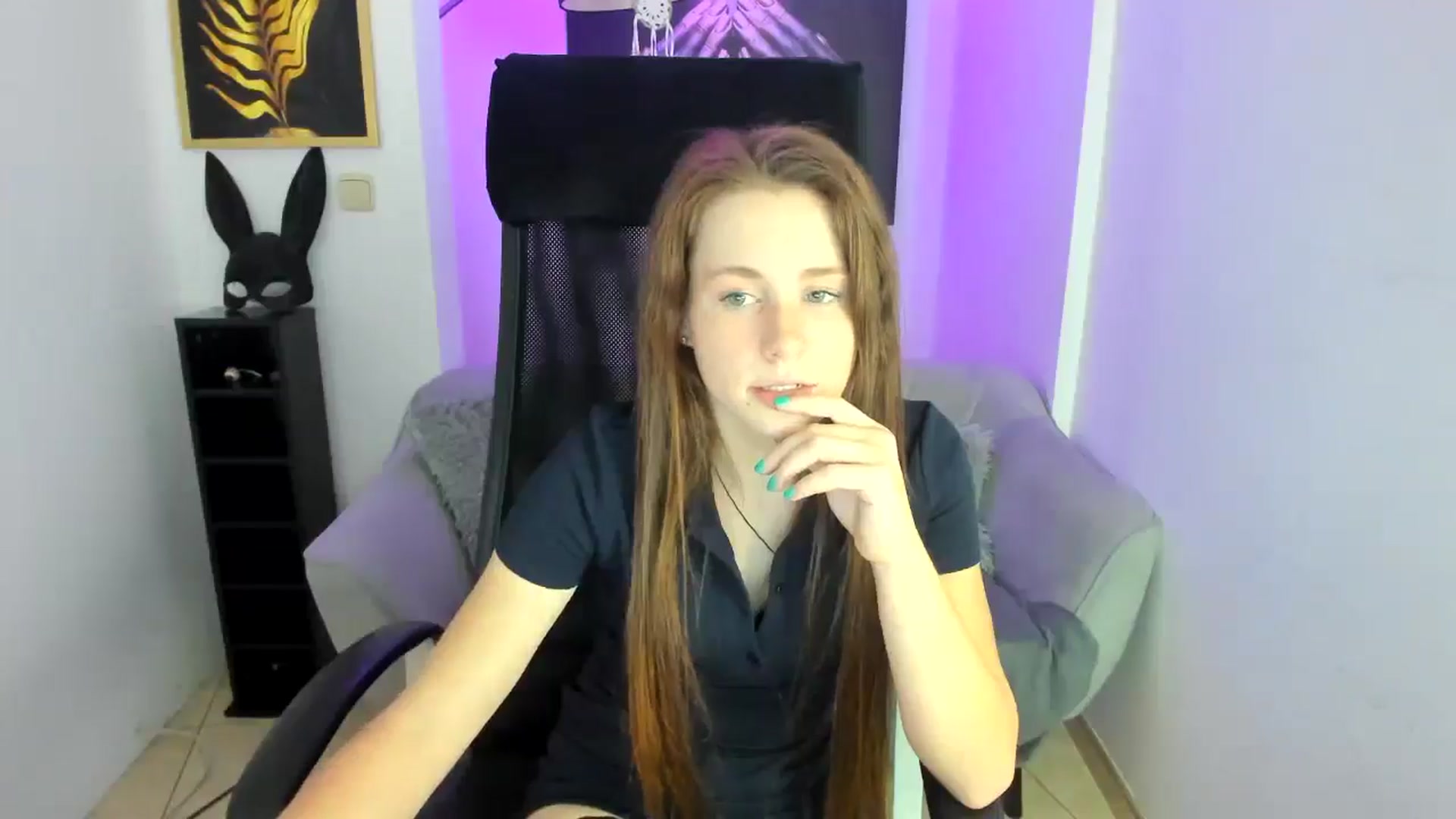 Gallery image thumbnail from Moonshinee's myfreecams stream on, 11/24/2024, 21:14 image 15 of 20