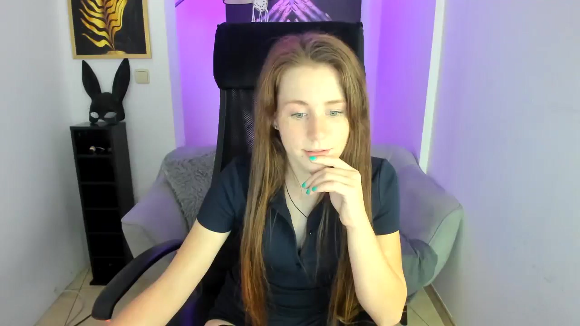 Gallery image thumbnail from Moonshinee's myfreecams stream on, 11/24/2024, 21:14 image 11 of 20