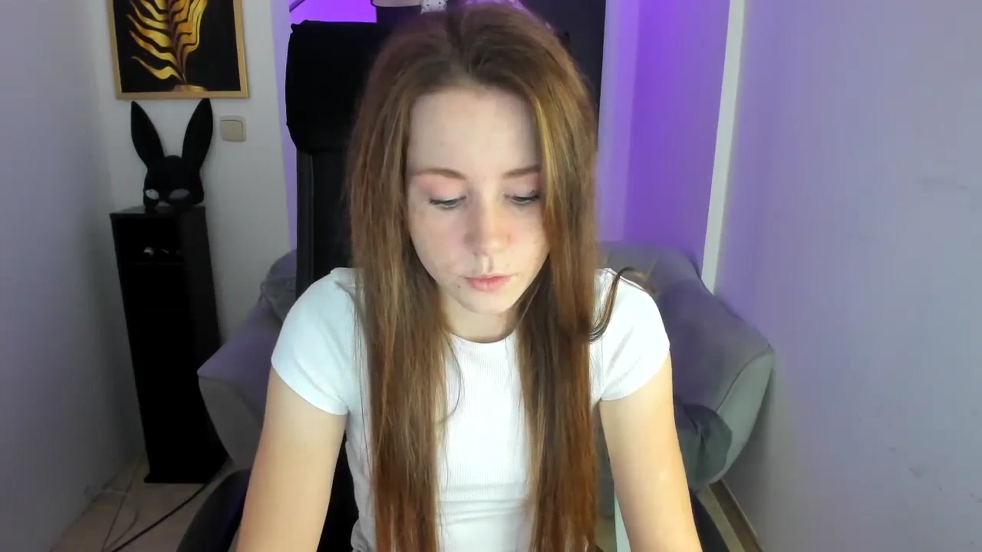 Gallery image thumbnail from Moonshinee's myfreecams stream on, 11/25/2024, 14:31 image 9 of 20