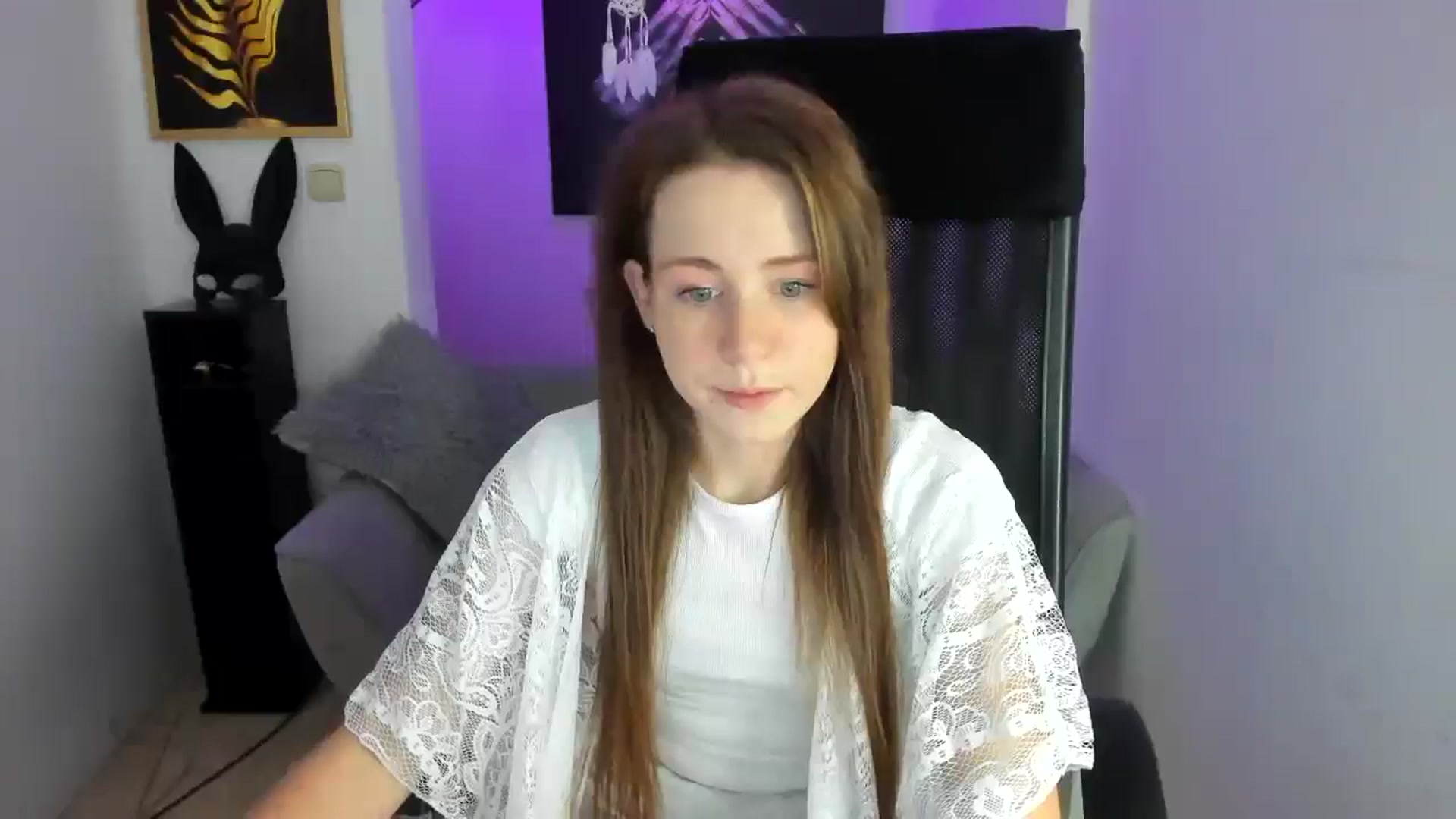Gallery image thumbnail from Moonshinee's myfreecams stream on, 11/25/2024, 18:24 image 4 of 20