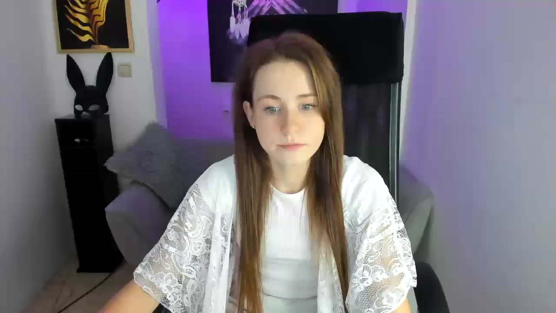 Gallery image thumbnail from Moonshinee's myfreecams stream on, 11/25/2024, 18:24 image 8 of 20