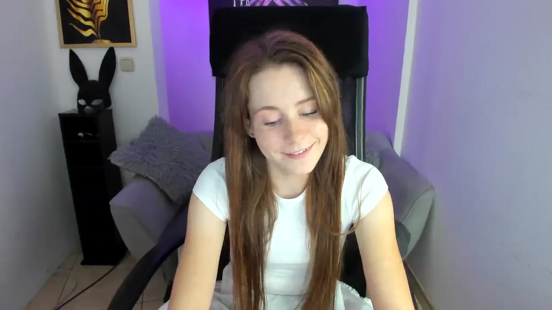Gallery image thumbnail from Moonshinee's myfreecams stream on, 11/25/2024, 19:53 image 6 of 20
