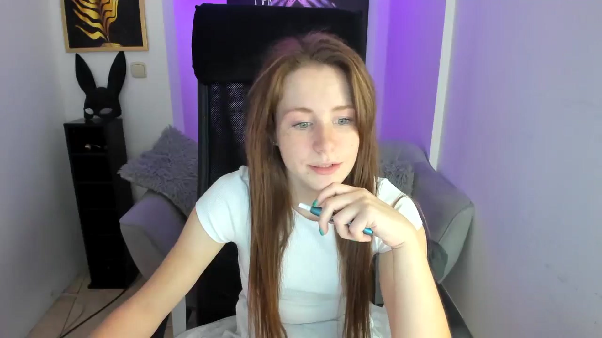 Gallery image thumbnail from Moonshinee's myfreecams stream on, 11/25/2024, 19:53 image 2 of 20