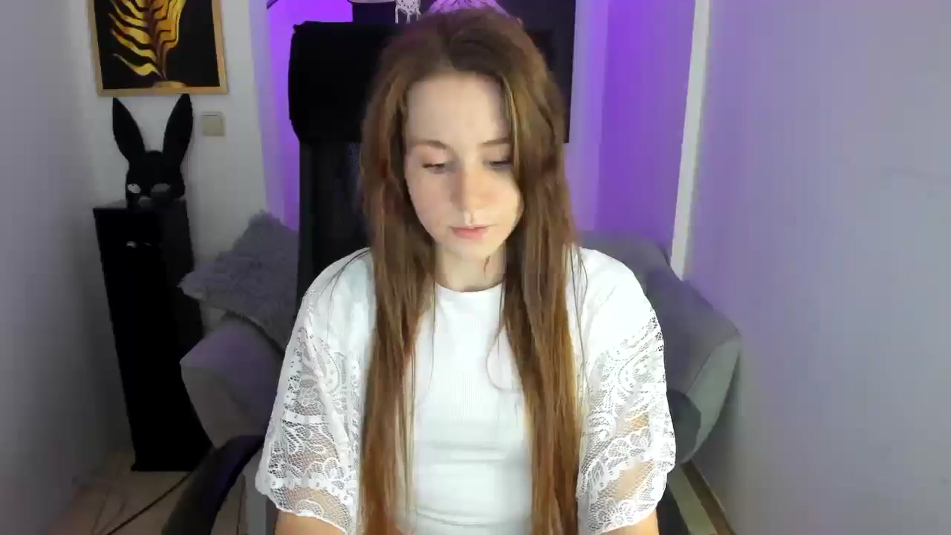 Gallery image thumbnail from Moonshinee's myfreecams stream on, 11/25/2024, 20:16 image 10 of 20