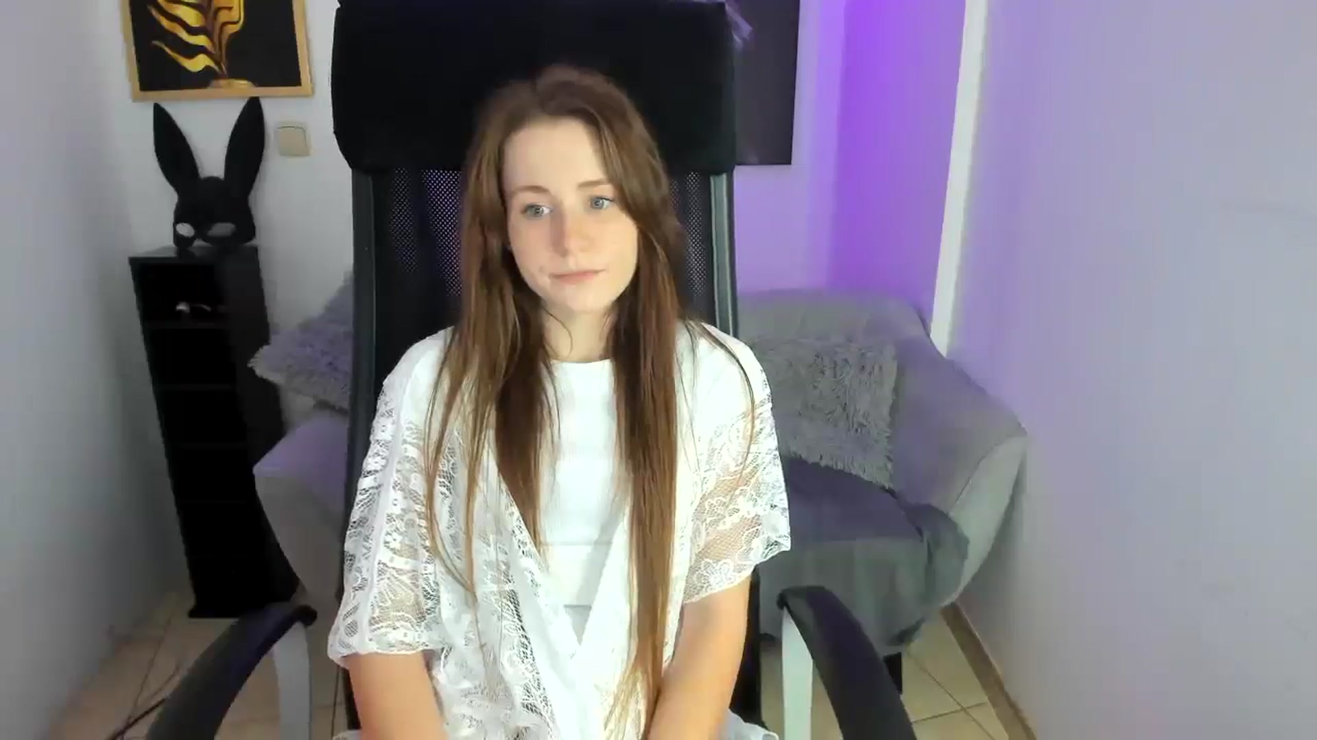 Gallery image thumbnail from Moonshinee's myfreecams stream on, 11/25/2024, 21:02 image 20 of 20