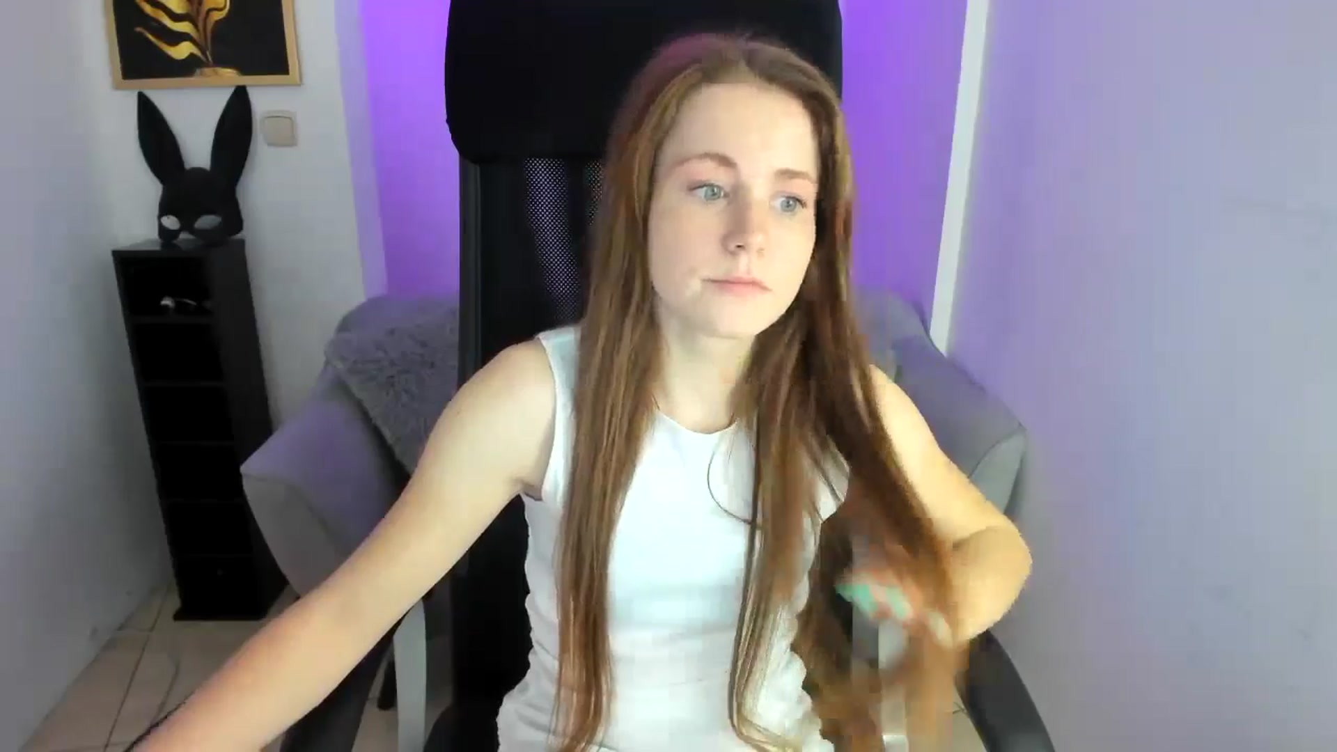 Gallery image thumbnail from Moonshinee's myfreecams stream on, 11/26/2024, 13:24 image 7 of 20
