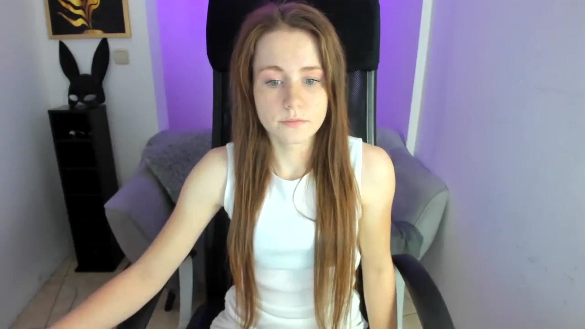 Gallery image thumbnail from Moonshinee's myfreecams stream on, 11/26/2024, 13:24 image 8 of 20
