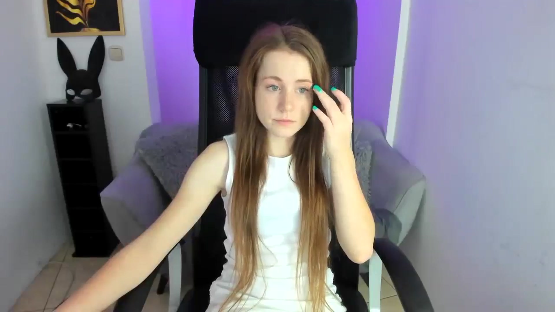 Gallery image thumbnail from Moonshinee's myfreecams stream on, 11/26/2024, 13:24 image 6 of 20