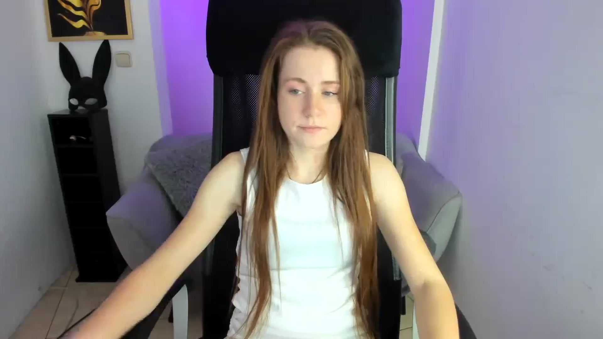 Gallery image thumbnail from Moonshinee's myfreecams stream on, 11/26/2024, 14:55 image 6 of 20