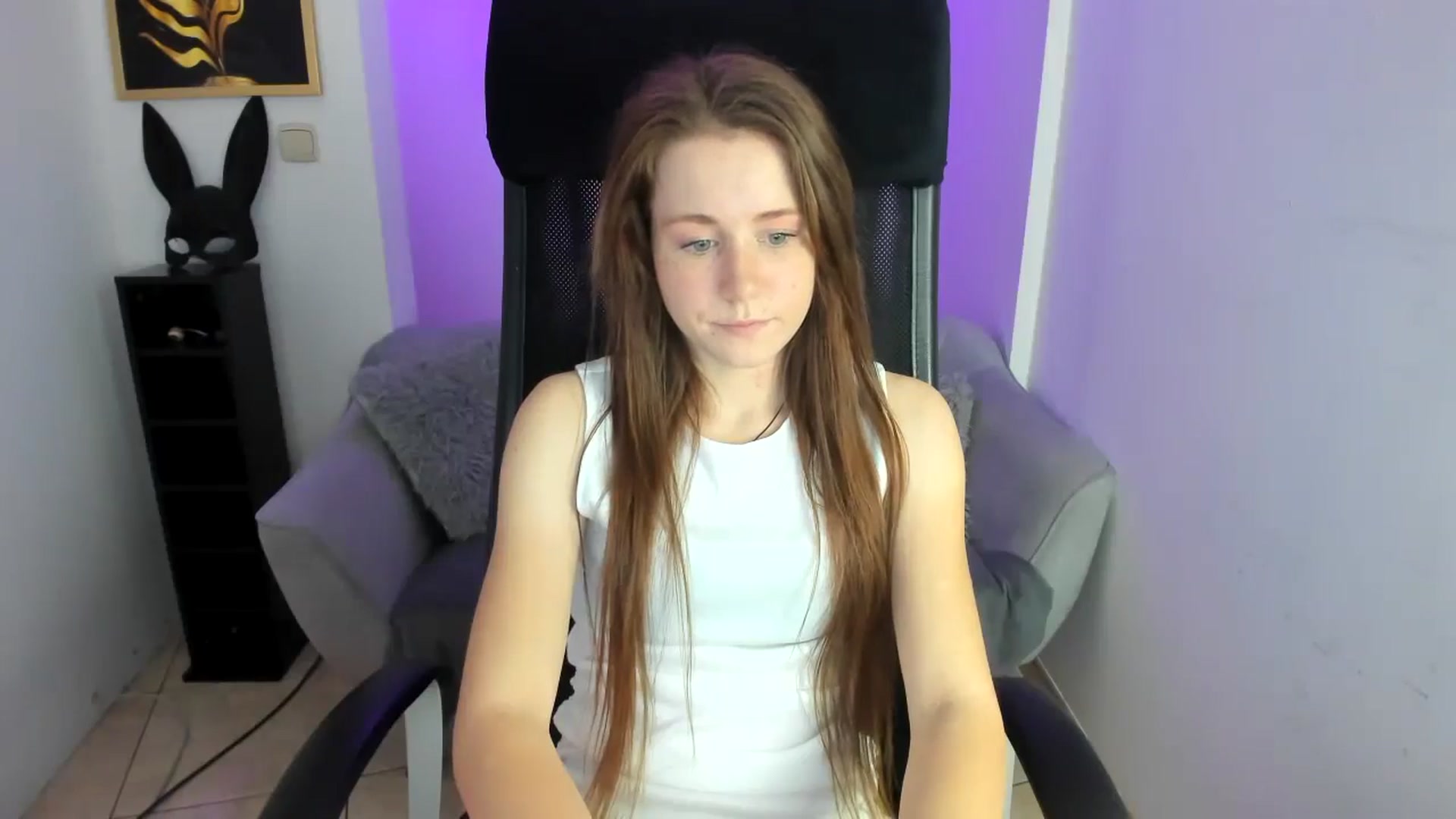 Gallery image thumbnail from Moonshinee's myfreecams stream on, 11/26/2024, 14:55 image 16 of 20