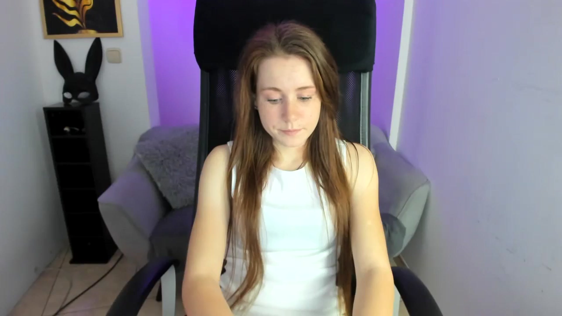 Gallery image thumbnail from Moonshinee's myfreecams stream on, 11/26/2024, 14:55 image 11 of 20