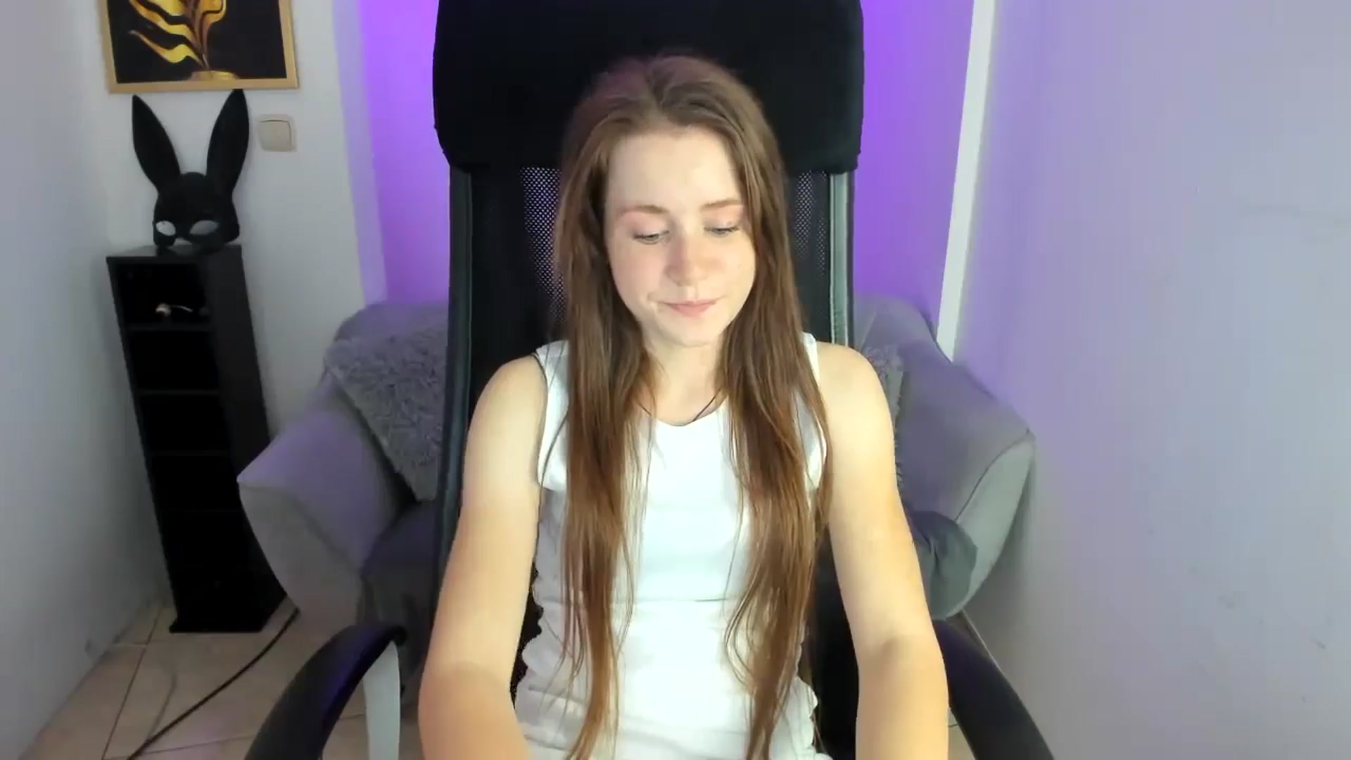 Gallery image thumbnail from Moonshinee's myfreecams stream on, 11/26/2024, 14:55 image 19 of 20