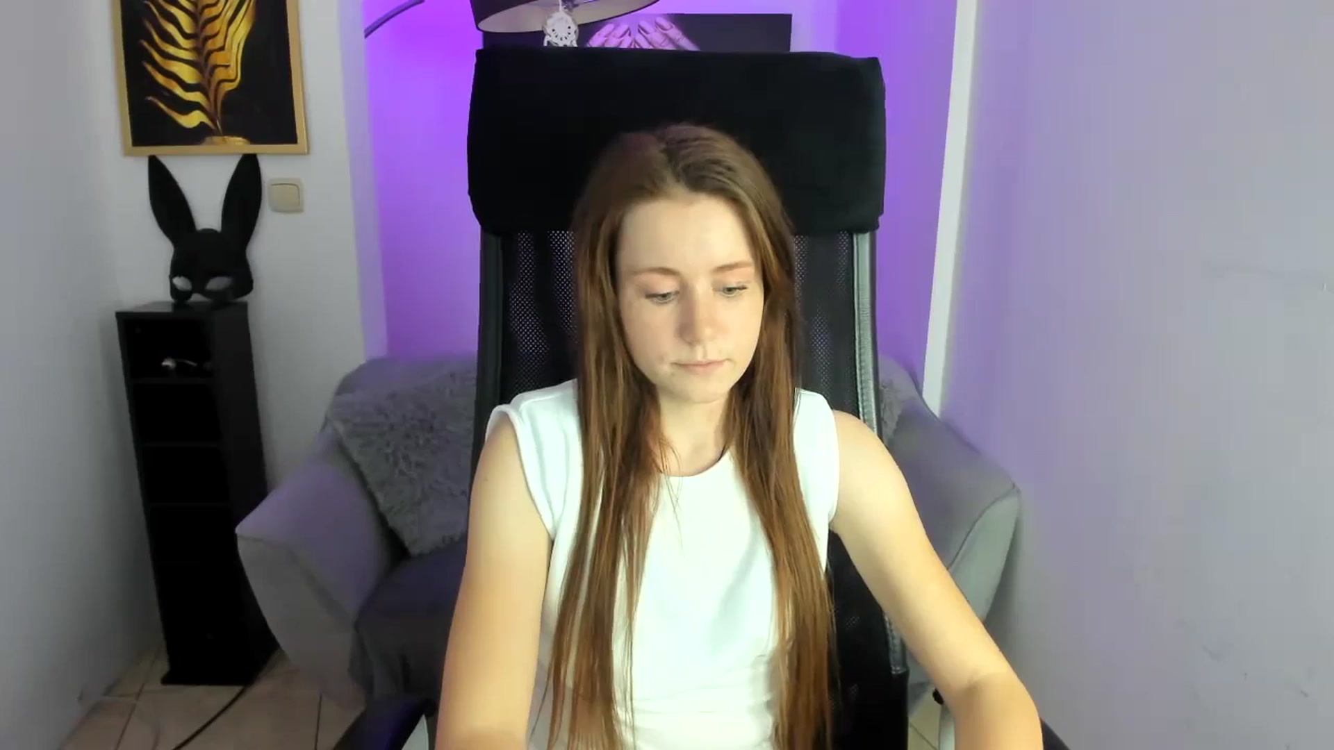 Gallery image thumbnail from Moonshinee's myfreecams stream on, 11/27/2024, 15:45 image 8 of 20