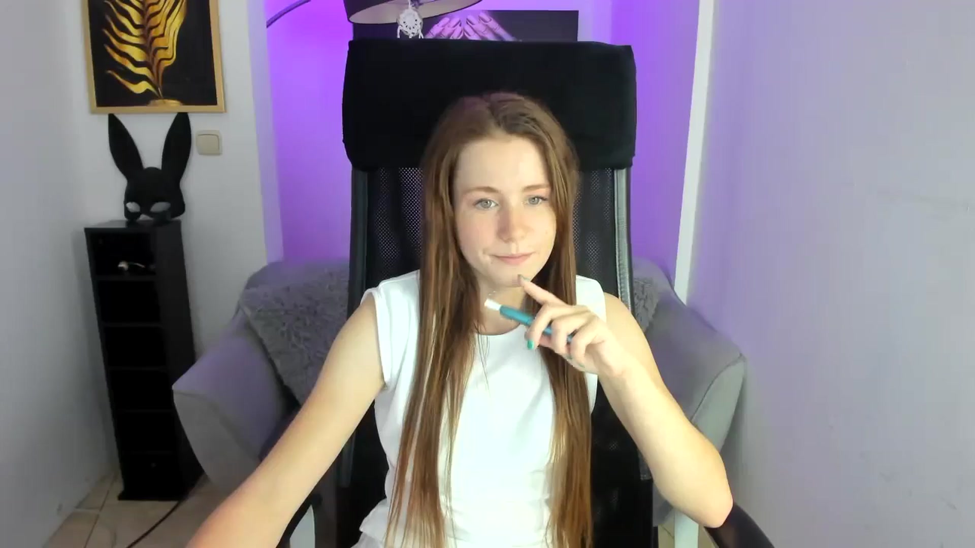 Gallery image thumbnail from Moonshinee's myfreecams stream on, 11/27/2024, 15:45 image 3 of 20