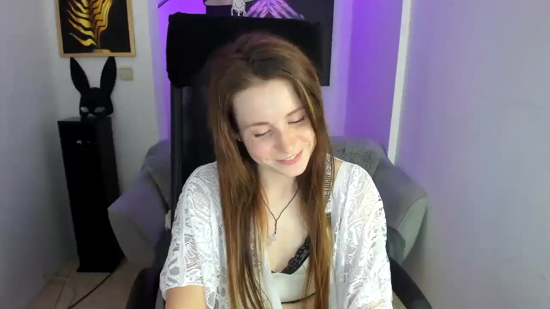 Gallery image thumbnail from Moonshinee's myfreecams stream on, 11/27/2024, 21:02 image 1 of 20