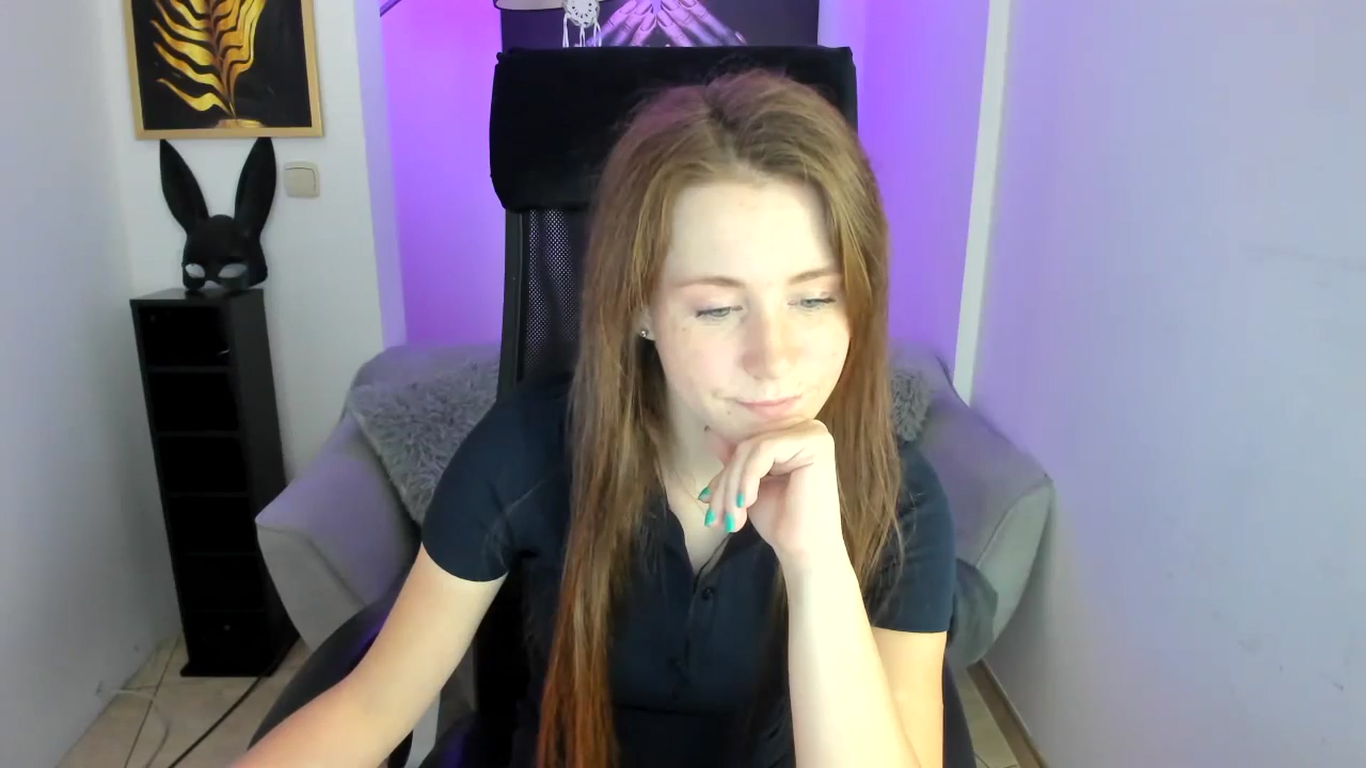 Gallery image thumbnail from Moonshinee's myfreecams stream on, 11/28/2024, 15:17 image 15 of 20