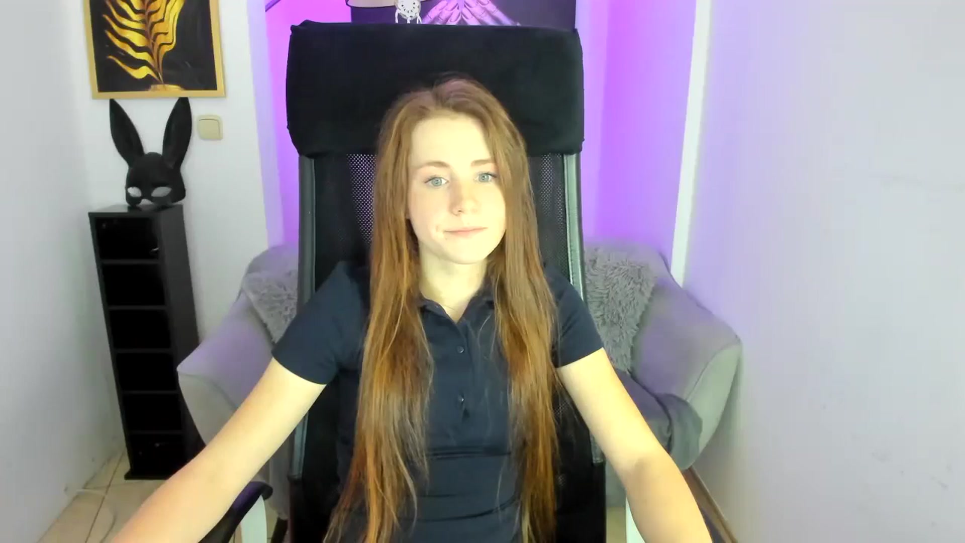 Gallery image thumbnail from Moonshinee's myfreecams stream on, 11/28/2024, 15:17 image 3 of 20