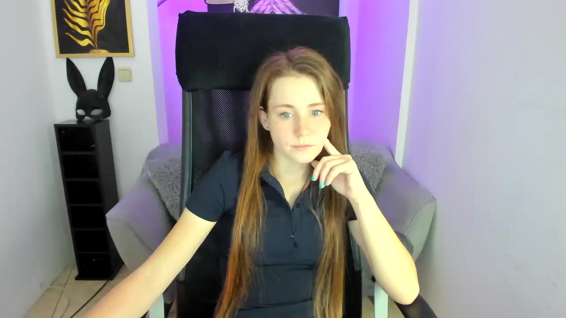 Gallery image thumbnail from Moonshinee's myfreecams stream on, 11/28/2024, 15:17 image 9 of 20