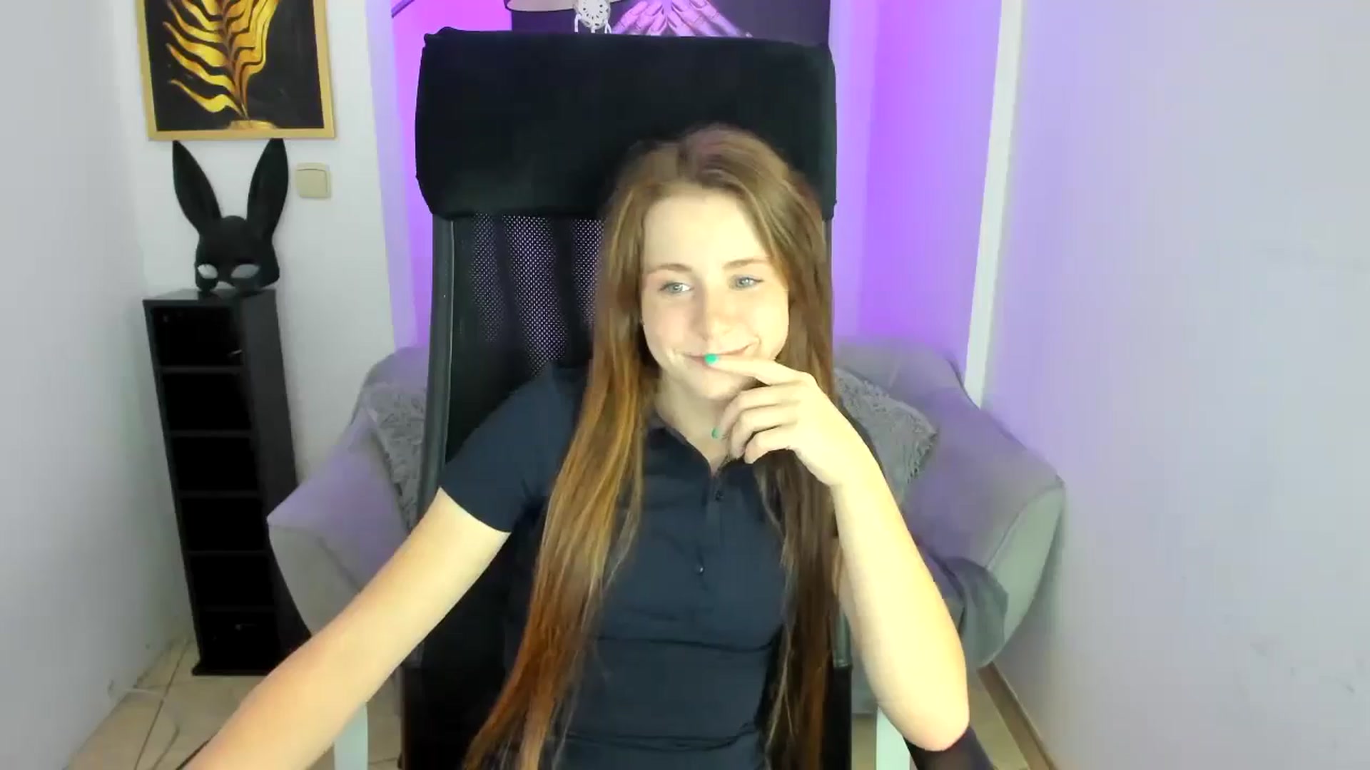 Gallery image thumbnail from Moonshinee's myfreecams stream on, 11/28/2024, 16:48 image 11 of 20