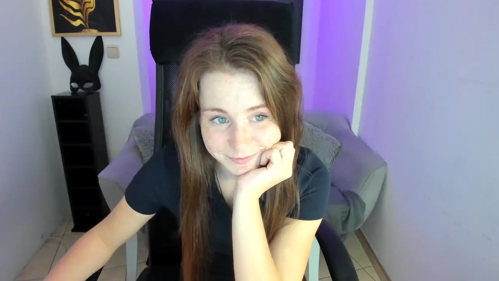 Gallery image thumbnail from Moonshinee's myfreecams stream on, 11/28/2024, 17:44 image 14 of 20
