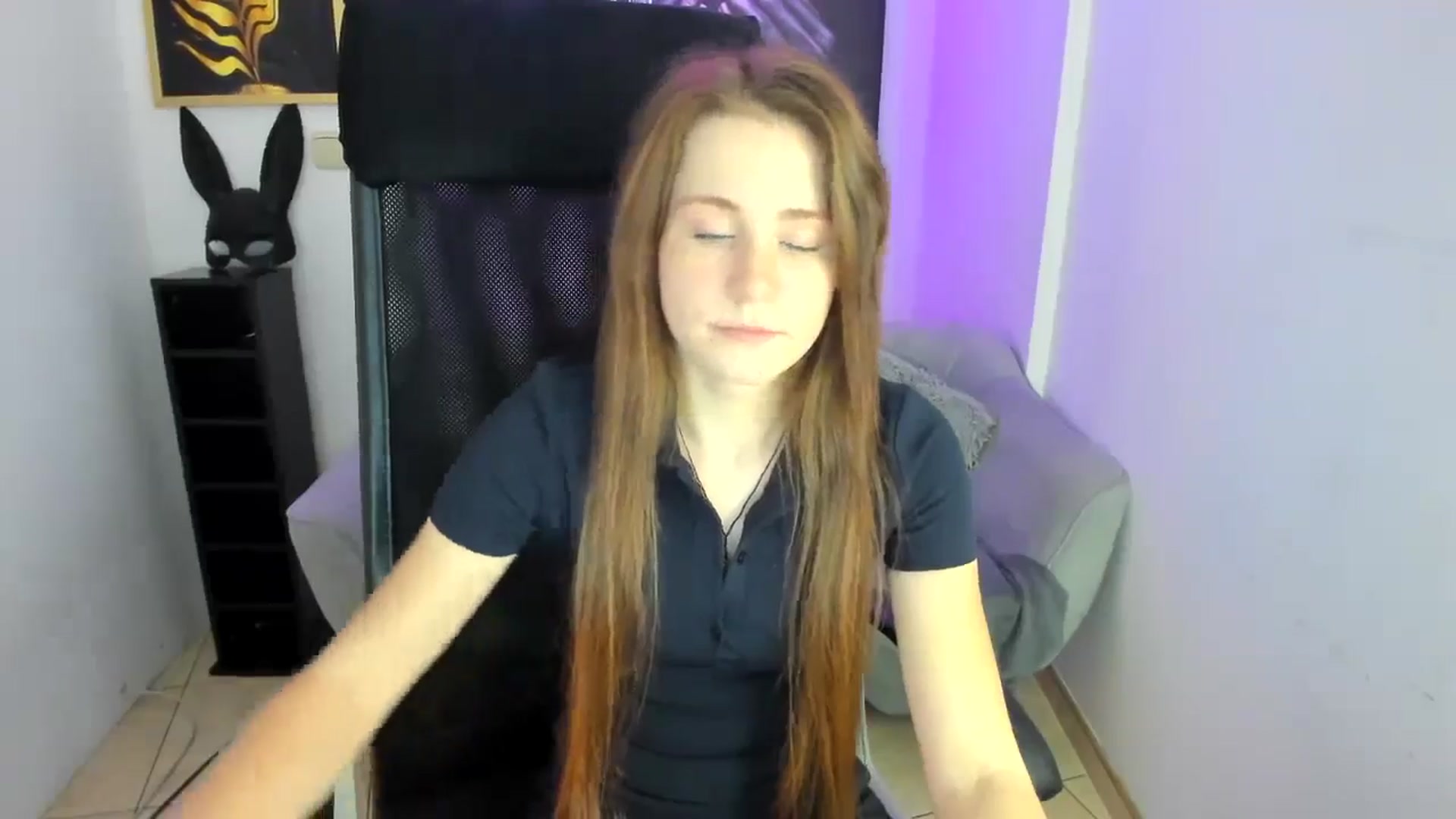 Gallery image thumbnail from Moonshinee's myfreecams stream on, 11/28/2024, 18:56 image 14 of 20