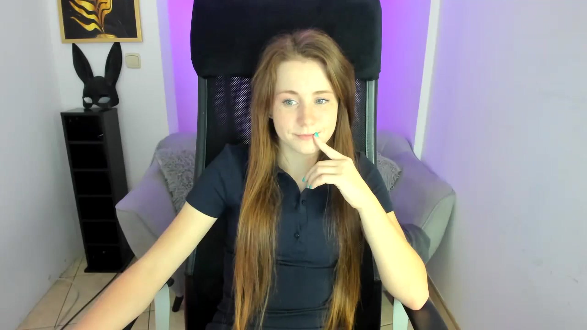 Gallery image thumbnail from Moonshinee's myfreecams stream on, 11/28/2024, 18:56 image 7 of 20