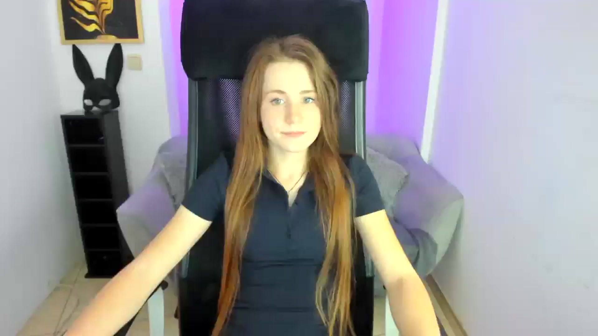 Gallery image thumbnail from Moonshinee's myfreecams stream on, 11/28/2024, 20:35 image 18 of 20