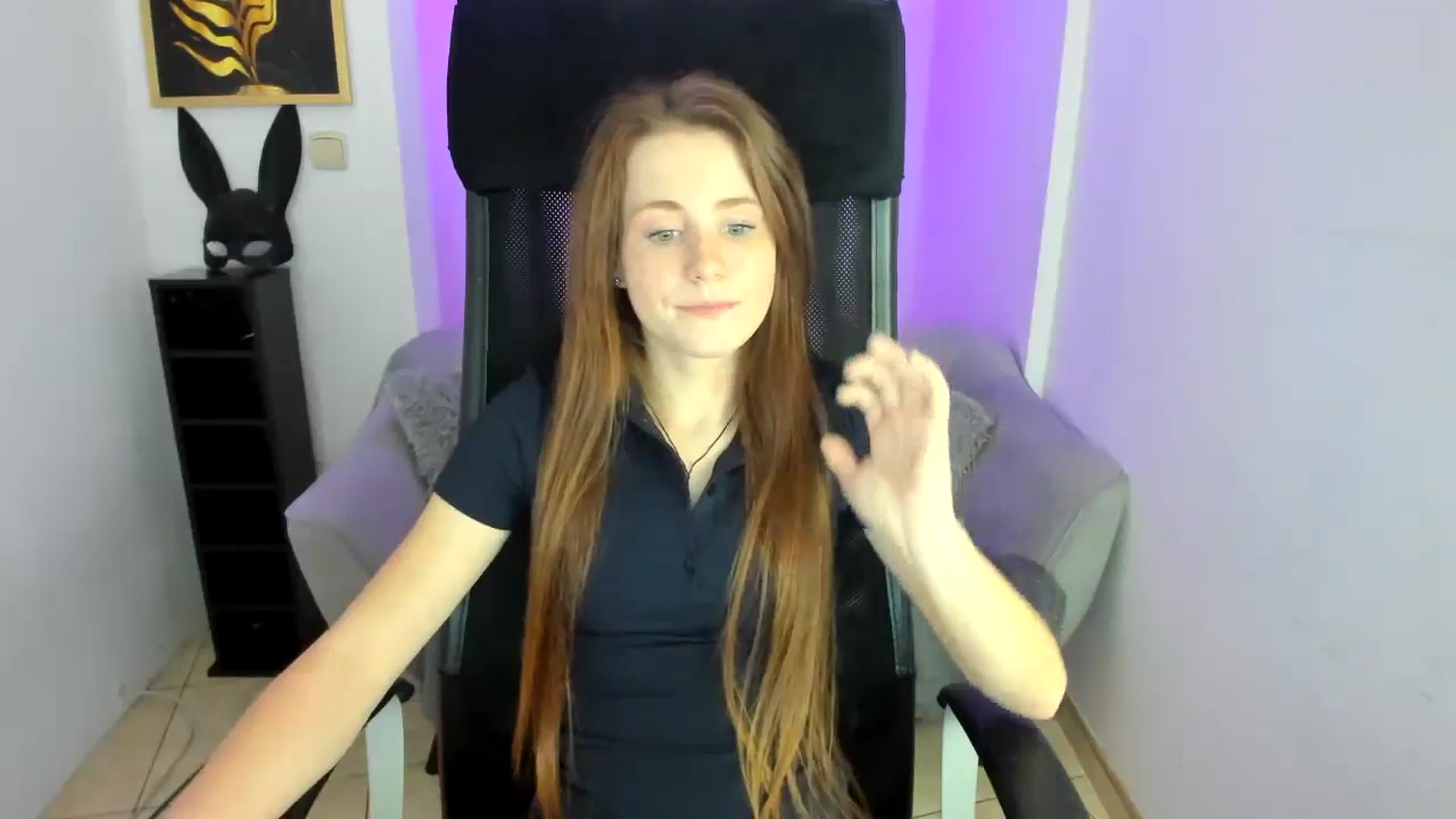 Gallery image thumbnail from Moonshinee's myfreecams stream on, 11/28/2024, 20:35 image 16 of 20